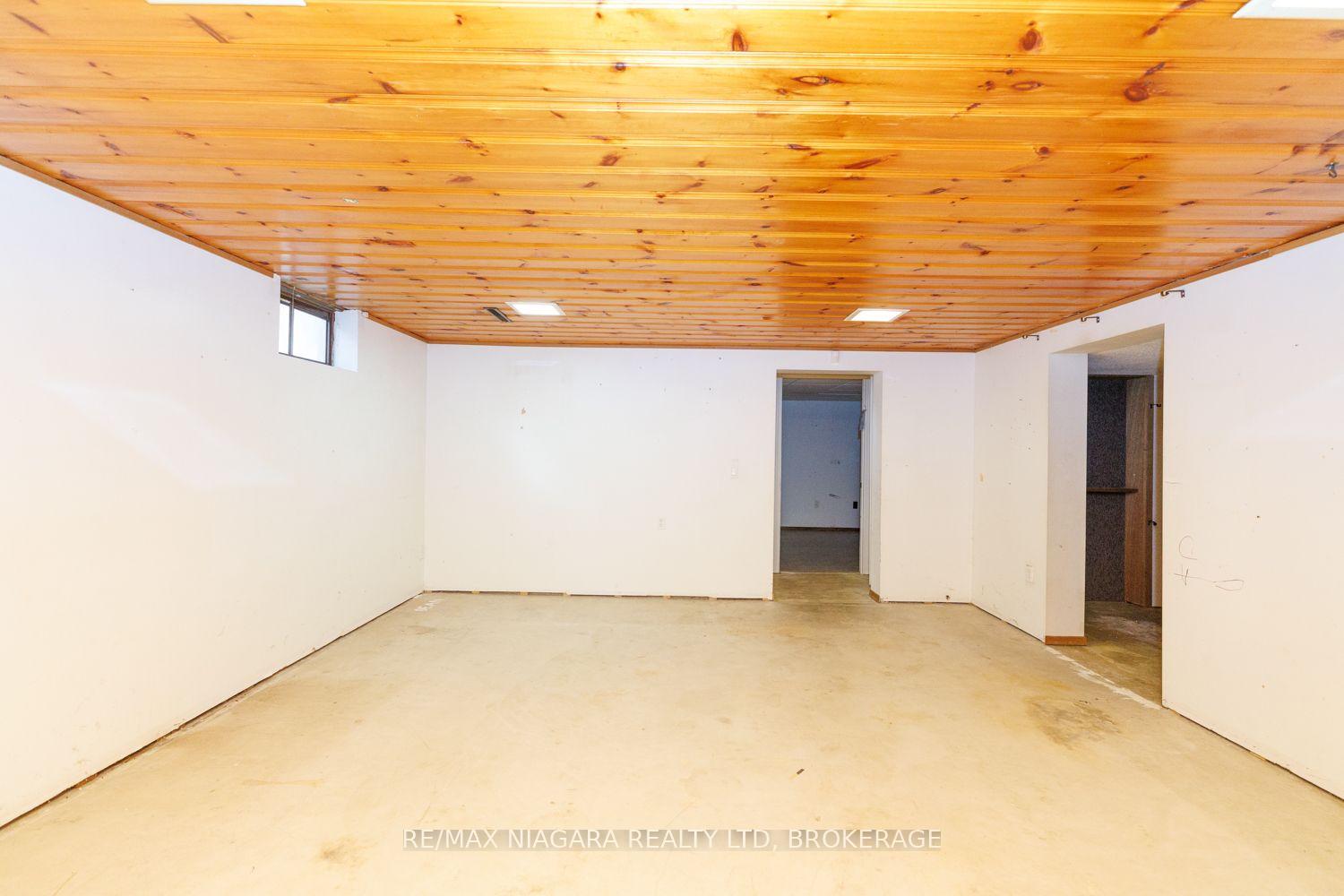Photo 20 of 4344 Pettit Avenue, Niagara Falls, Morrison — HOMEH
