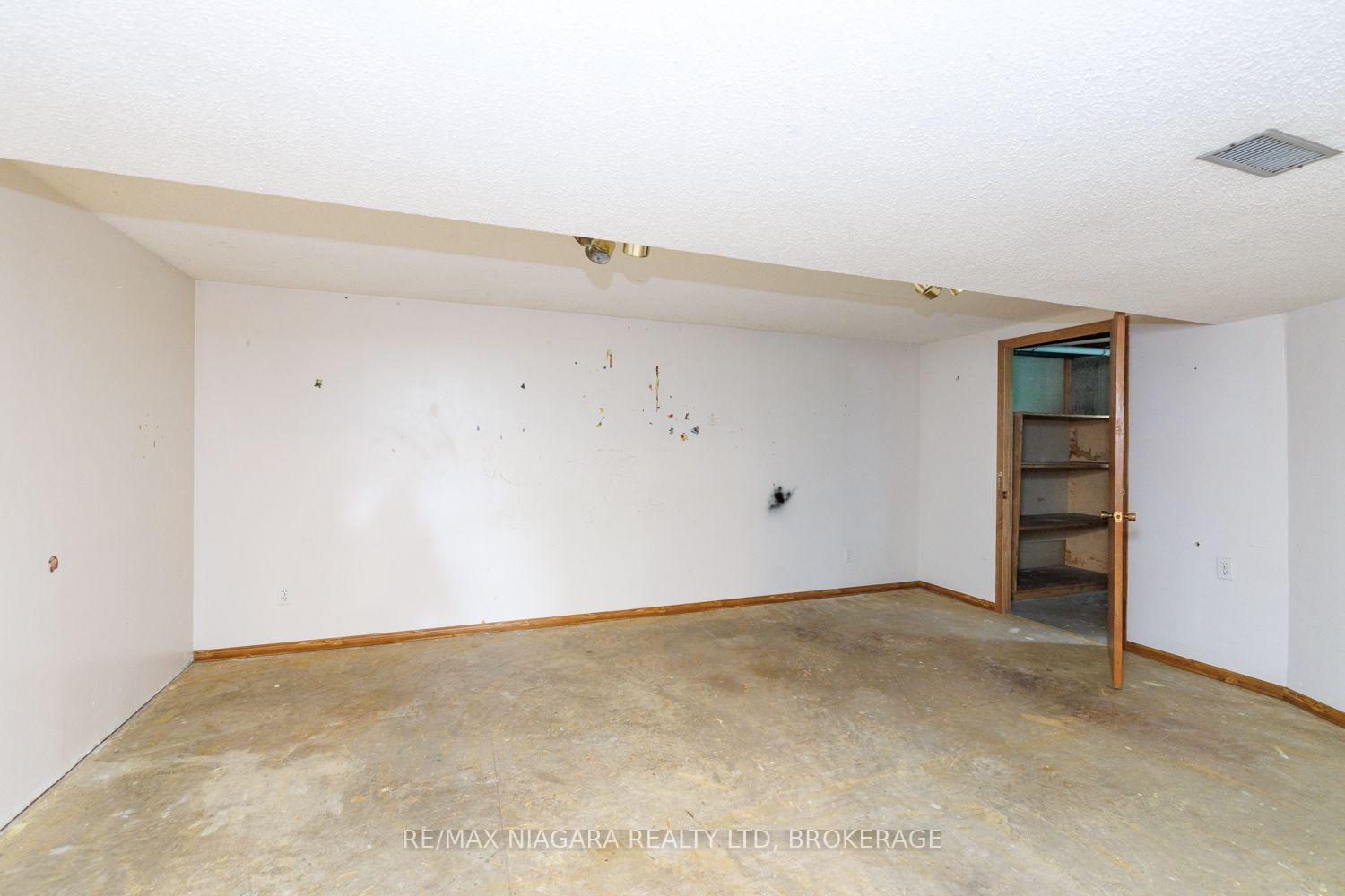 Photo 22 of 4344 Pettit Avenue, Niagara Falls, Morrison — HOMEH