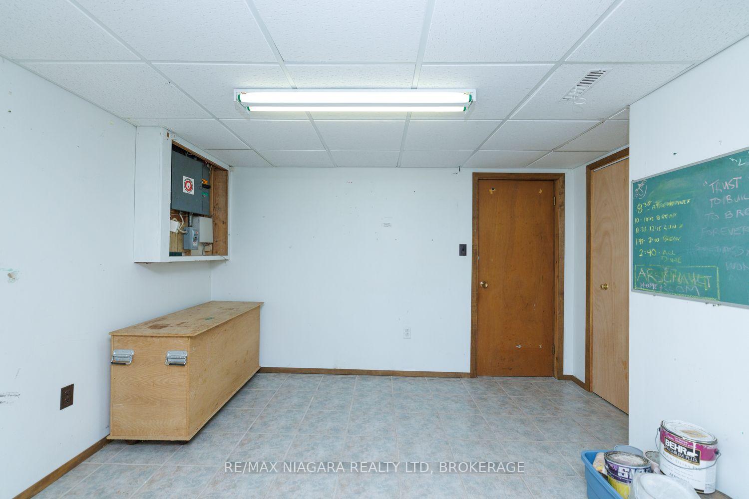 Photo 24 of 4344 Pettit Avenue, Niagara Falls, Morrison — HOMEH