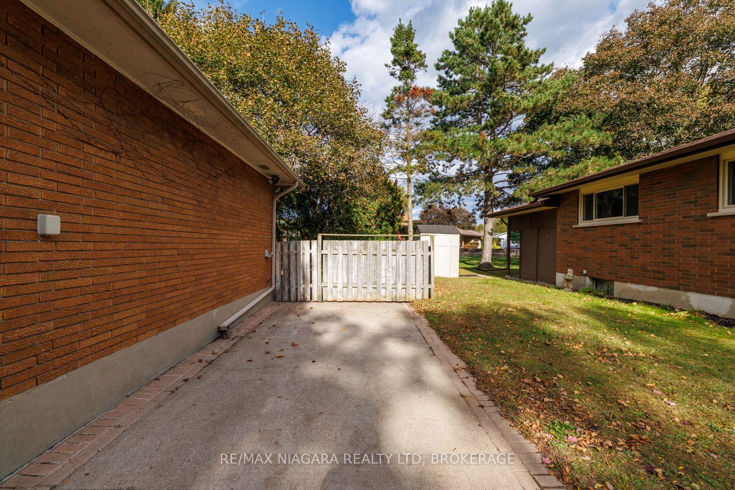 Photo 31 of 4344 Pettit Avenue, Niagara Falls, Morrison — HOMEH