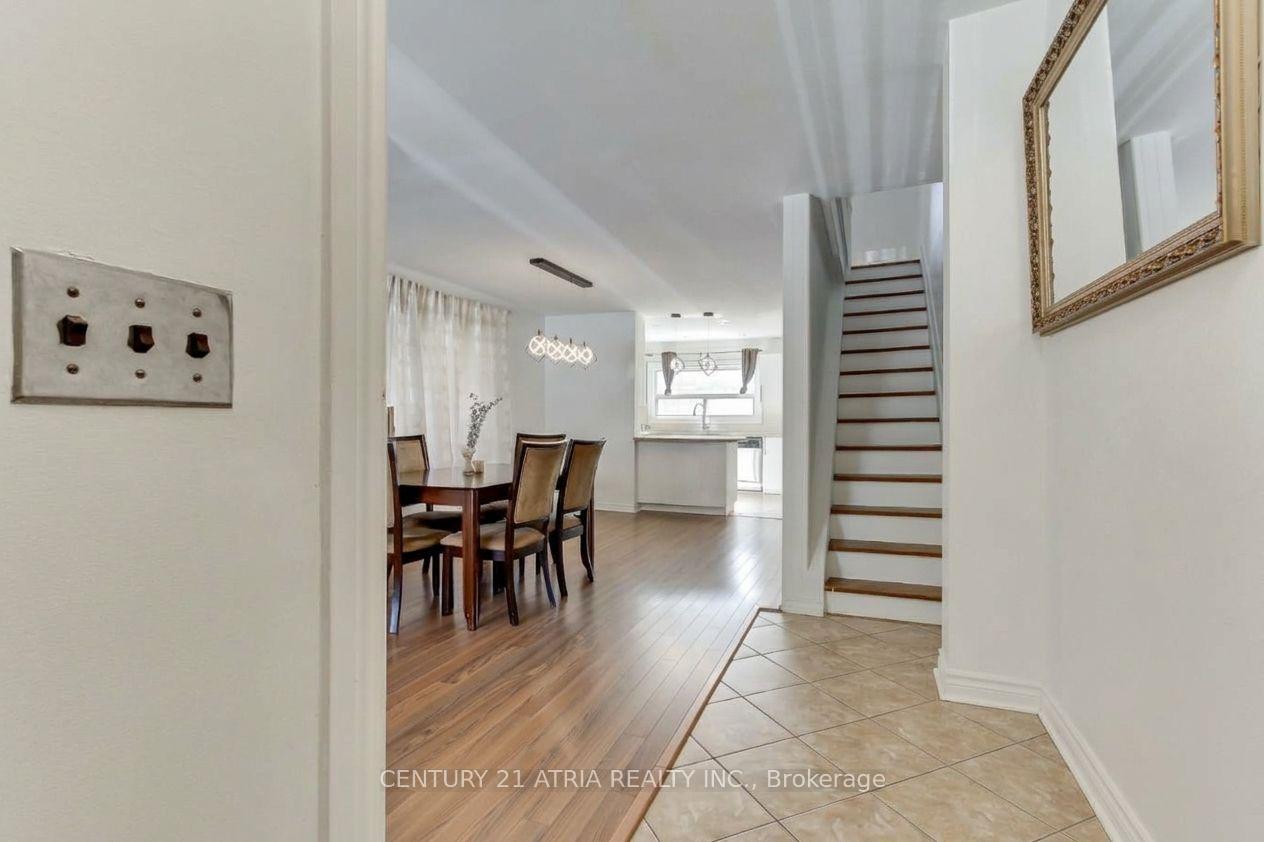 Photo 5 of 43 Torrens Avenue, Toronto, Broadview North — HOMEH
