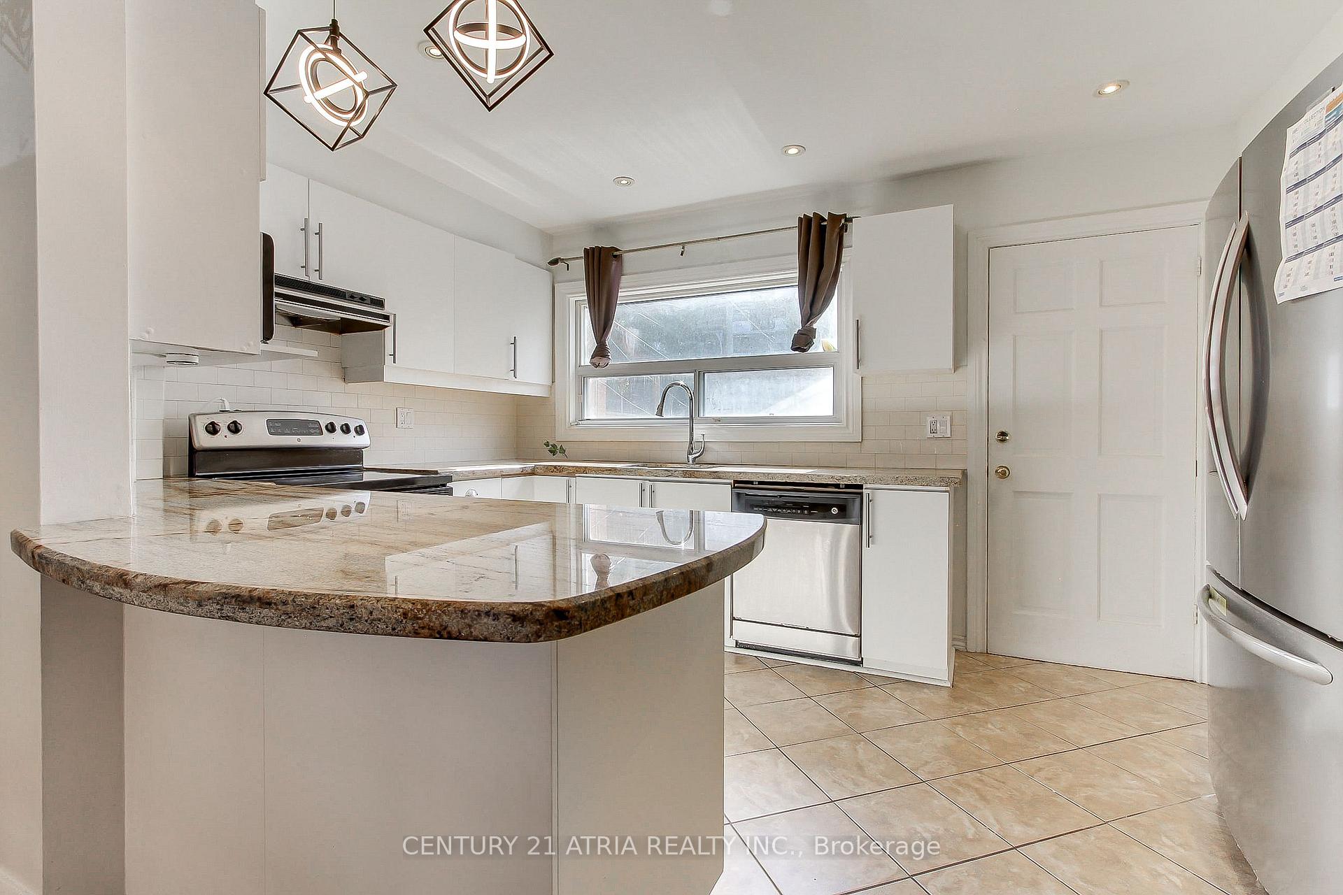 Photo 12 of 43 Torrens Avenue, Toronto, Broadview North — HOMEH