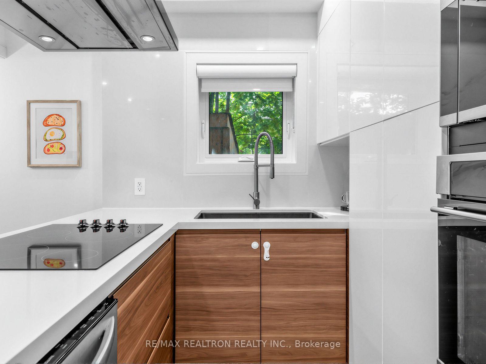 Photo 11 of 1526 Davenport Road, Toronto, Corso Italia-Davenport — HOMEH