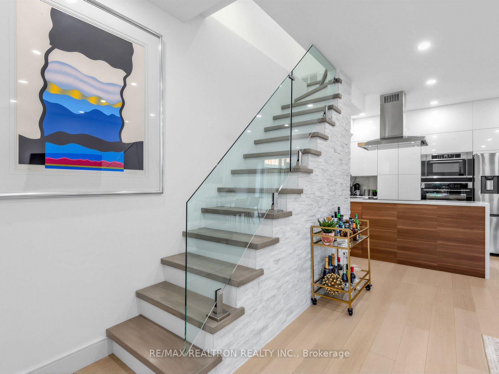 Photo 12 of 1526 Davenport Road, Toronto, Corso Italia-Davenport — HOMEH