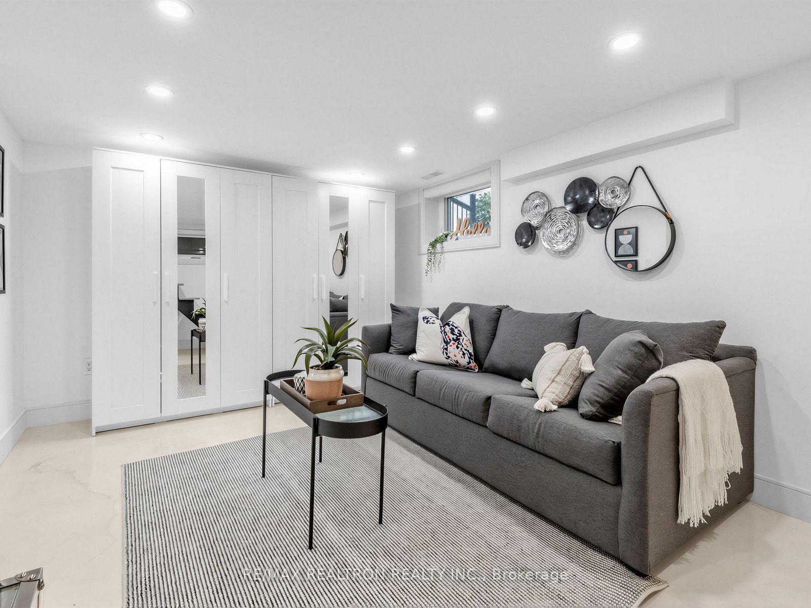 Photo 18 of 1526 Davenport Road, Toronto, Corso Italia-Davenport — HOMEH
