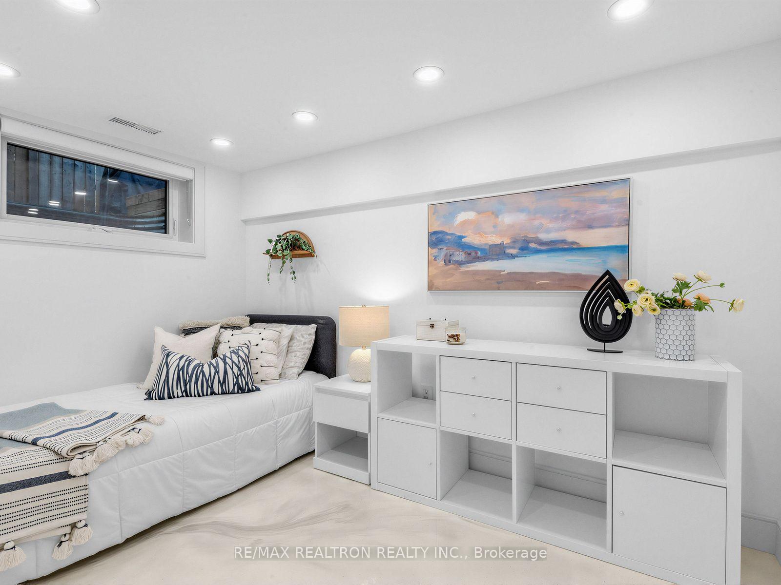 Photo 19 of 1526 Davenport Road, Toronto, Corso Italia-Davenport — HOMEH
