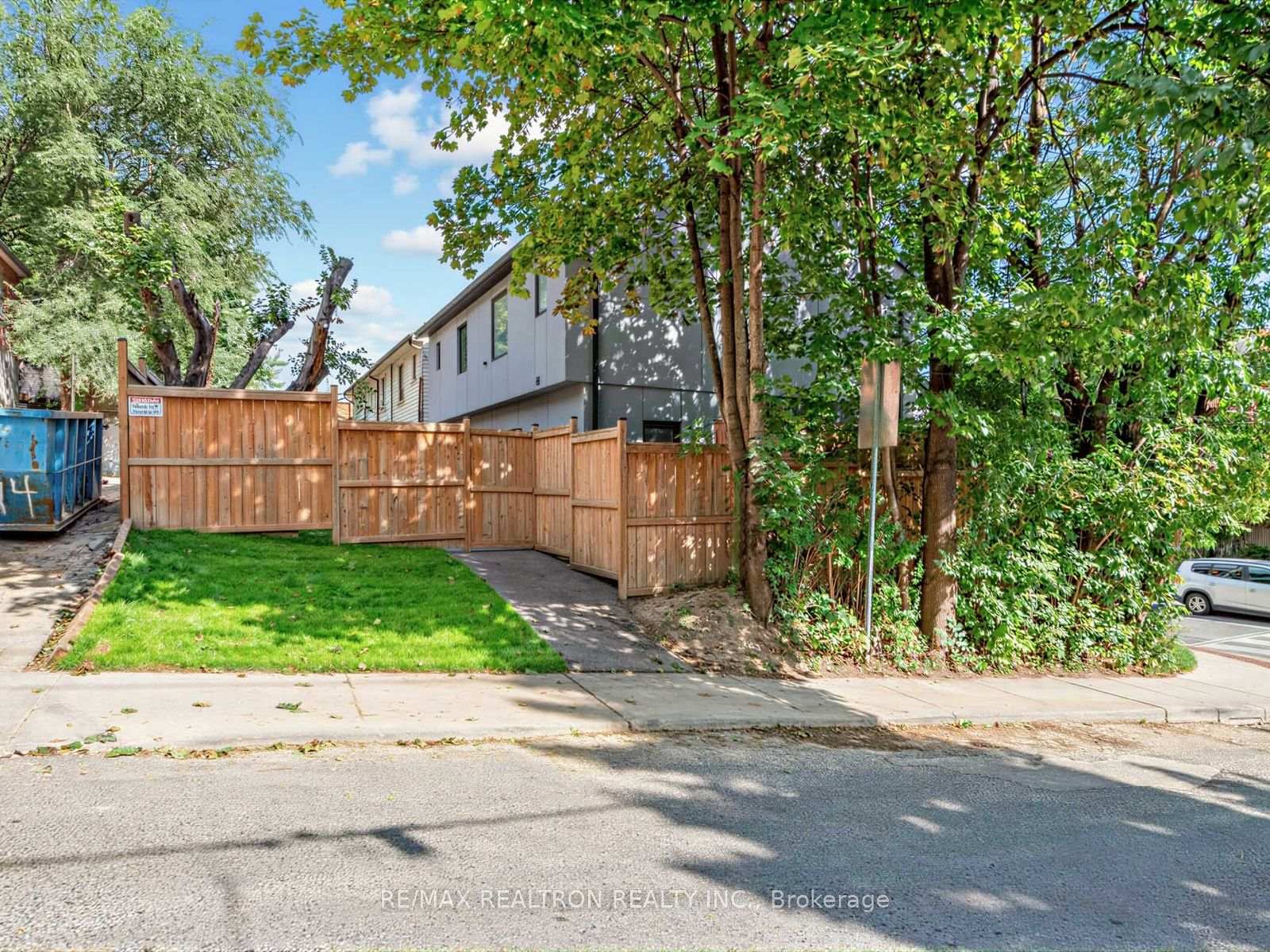 Photo 27 of 1526 Davenport Road, Toronto, Corso Italia-Davenport — HOMEH