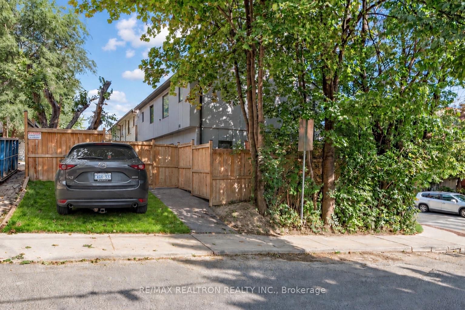 Photo 28 of 1526 Davenport Road, Toronto, Corso Italia-Davenport — HOMEH