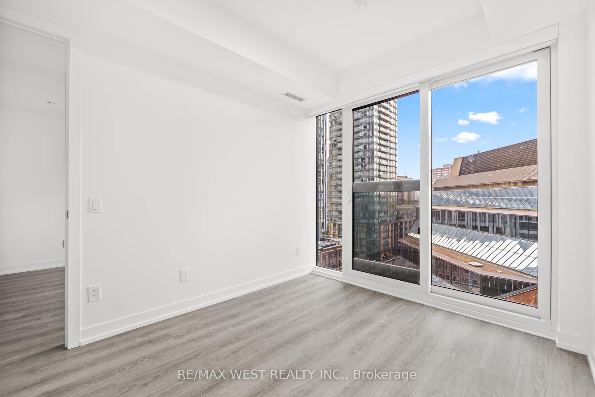 Photo 12 of Unit 906, 771 Yonge Street, Toronto, The Annex — HOMEH