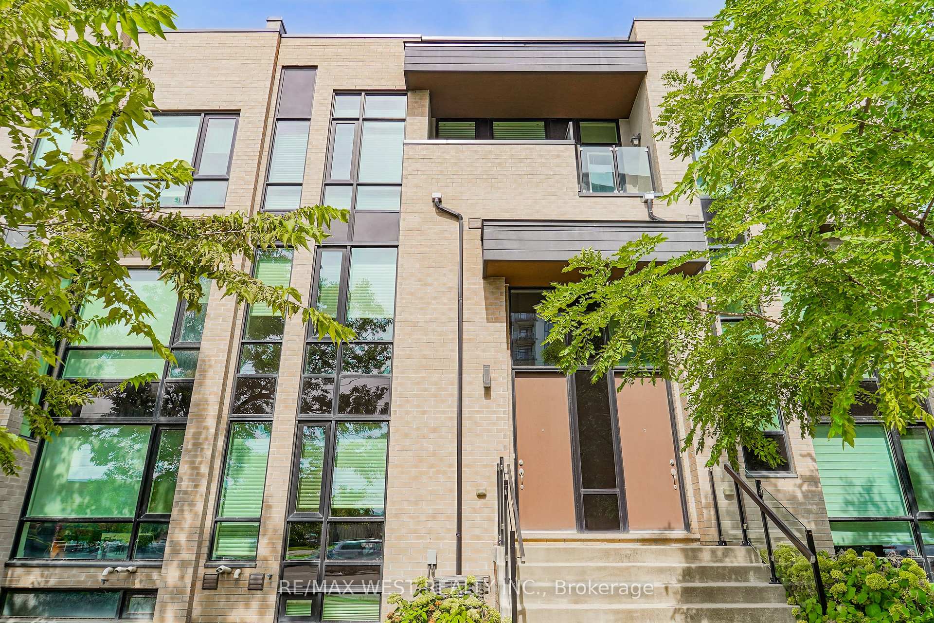 Photo 16 of 47 Pony Farm Drive, Etobicoke, Willowridge-Martingrove-Richview — HOMEH