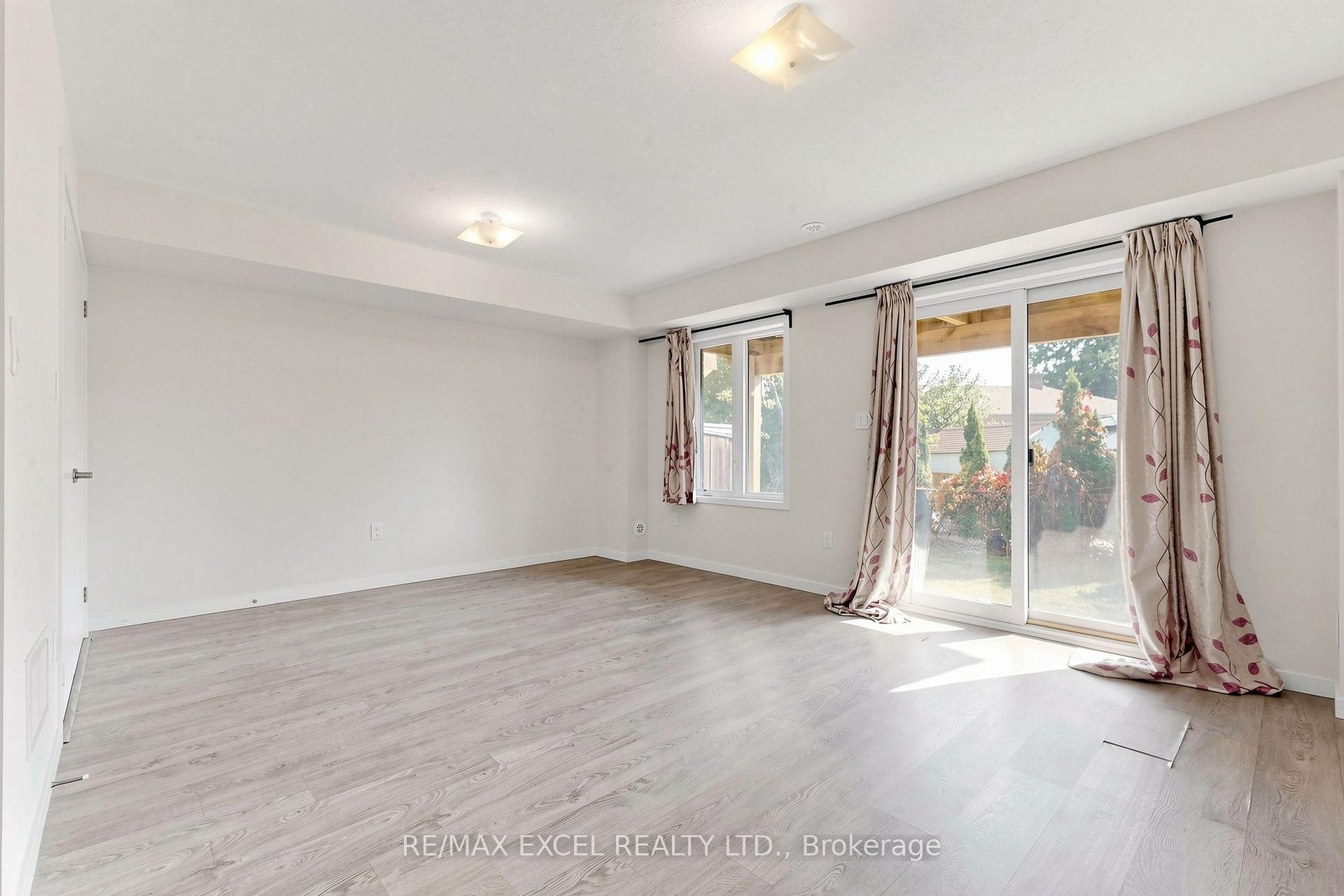 Photo 42 of 19 Ambler Lane, Richmond Hill, Crosby — HOMEH