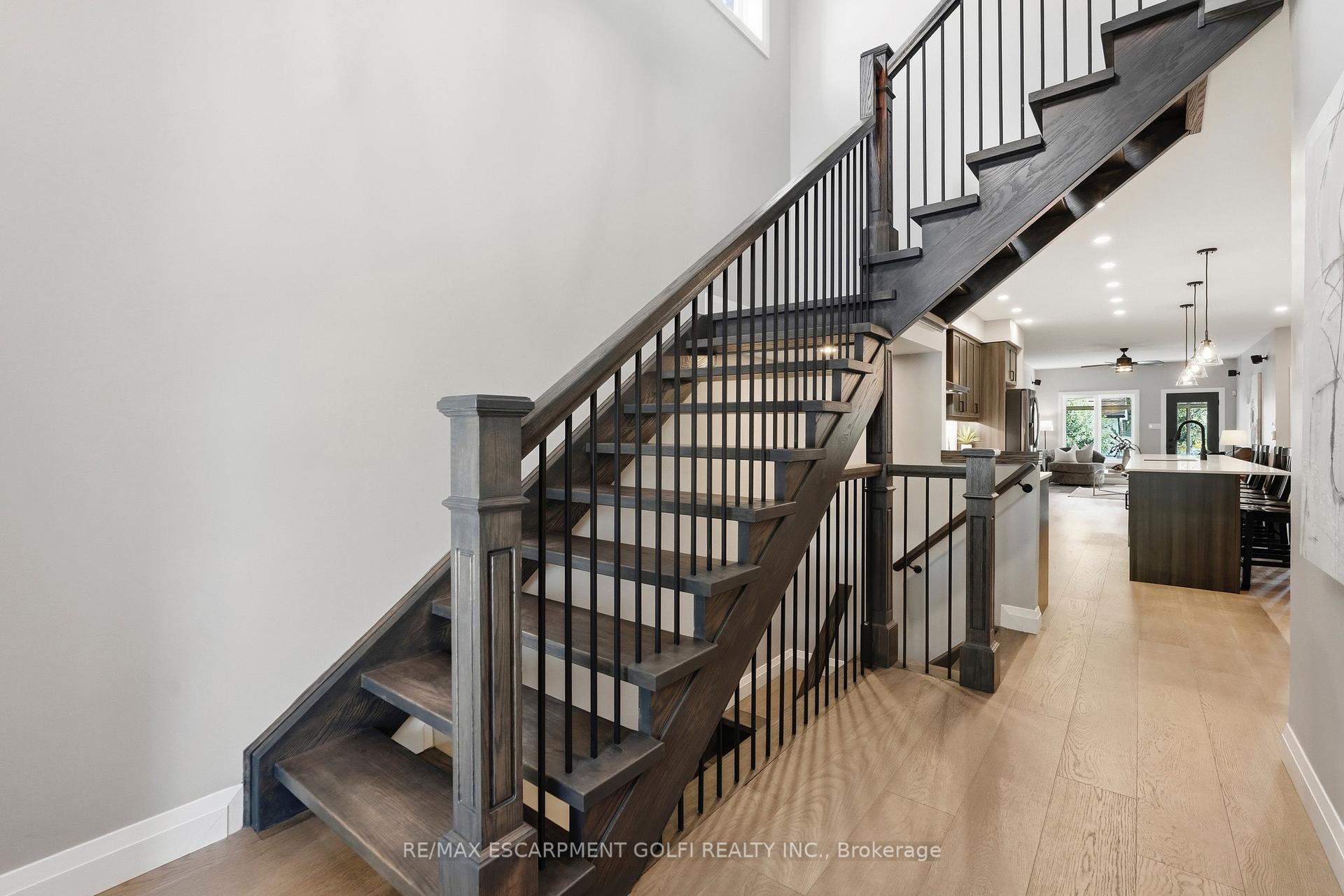 Photo 2 of 3614 Henshaw Place, Burlington, Roseland — HOMEH