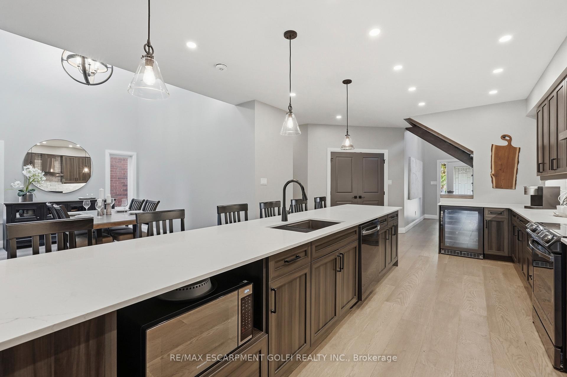 Photo 5 of 3614 Henshaw Place, Burlington, Roseland — HOMEH