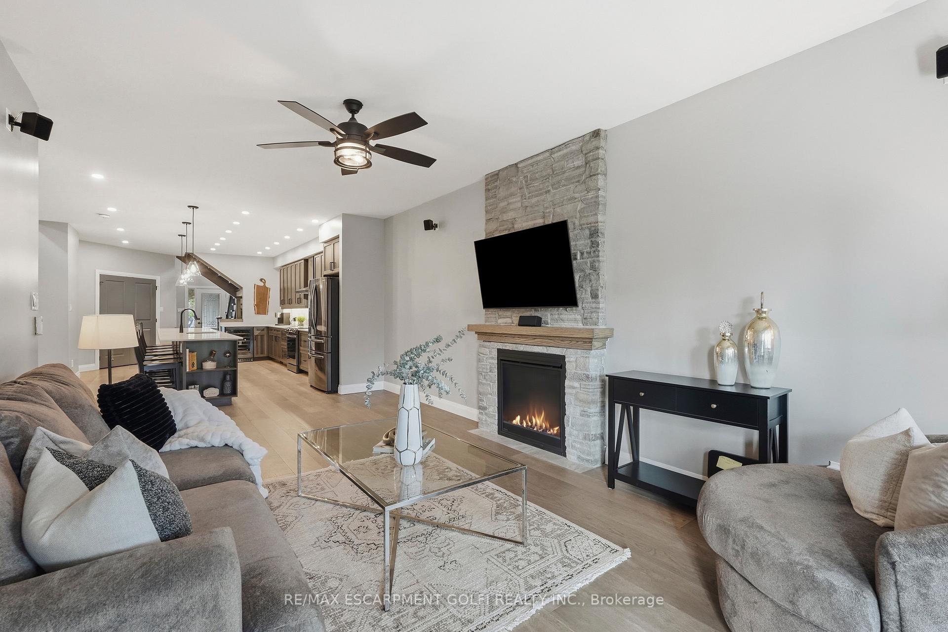 Photo 9 of 3614 Henshaw Place, Burlington, Roseland — HOMEH
