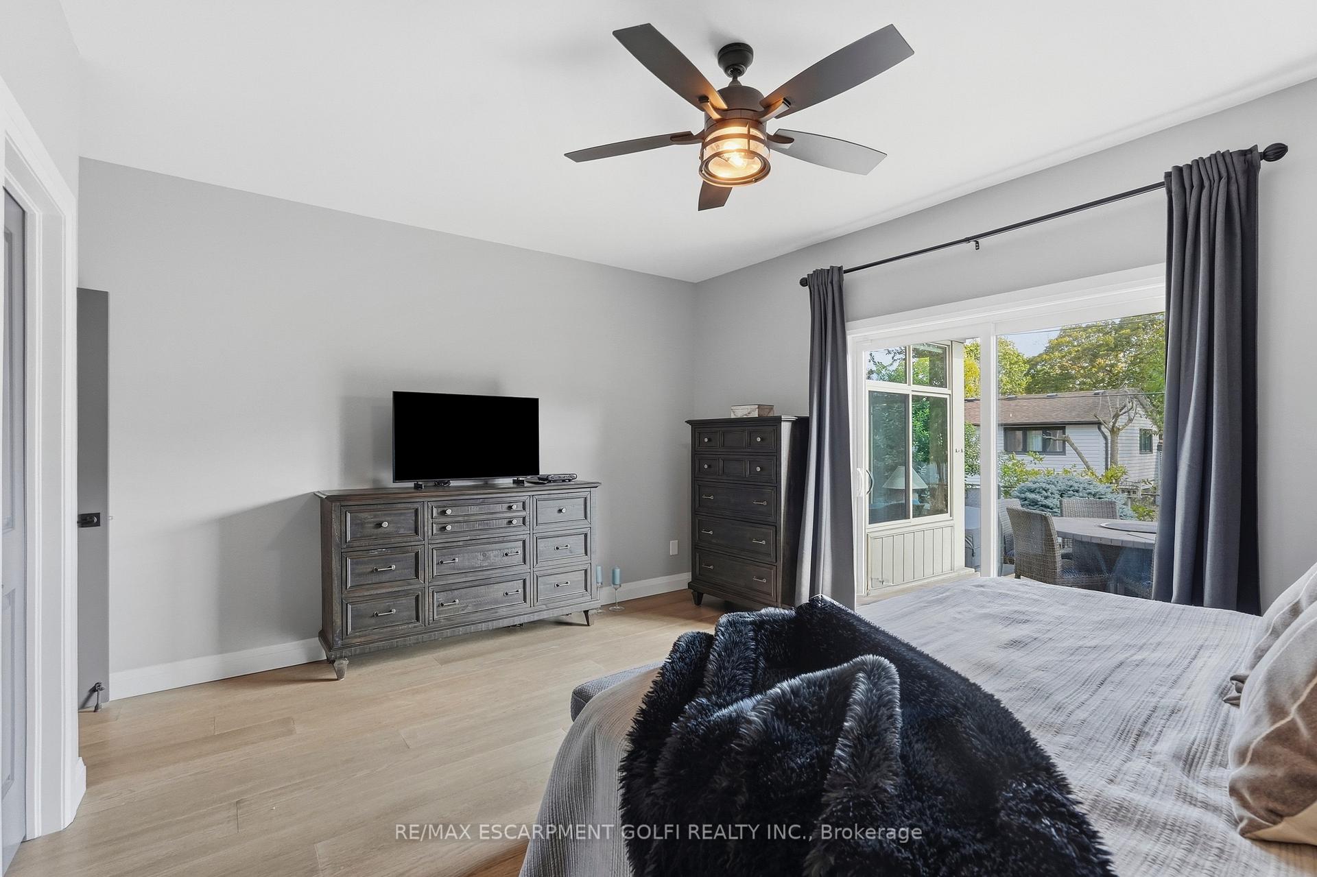 Photo 11 of 3614 Henshaw Place, Burlington, Roseland — HOMEH