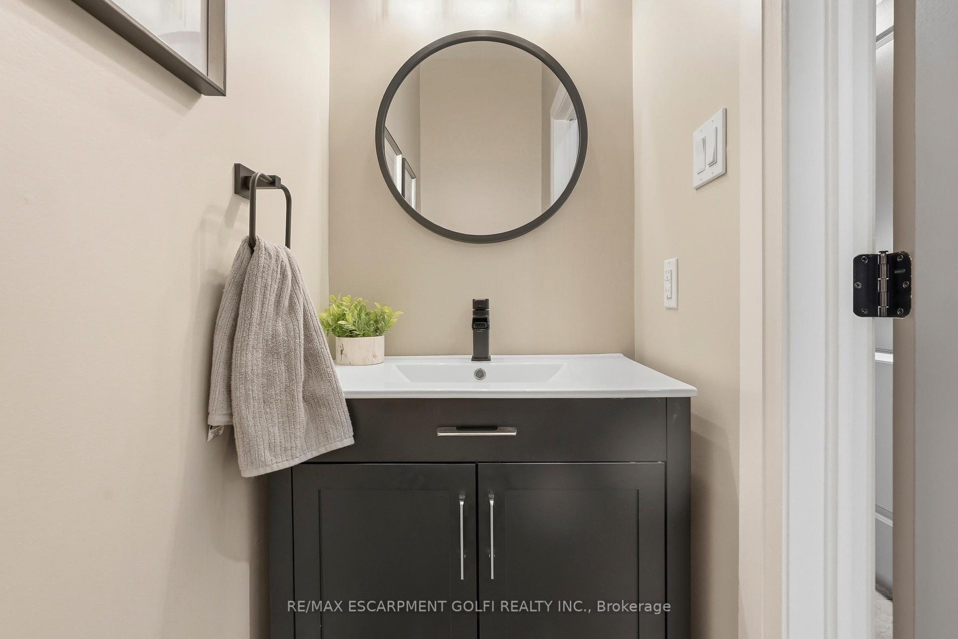 Photo 14 of 3614 Henshaw Place, Burlington, Roseland — HOMEH