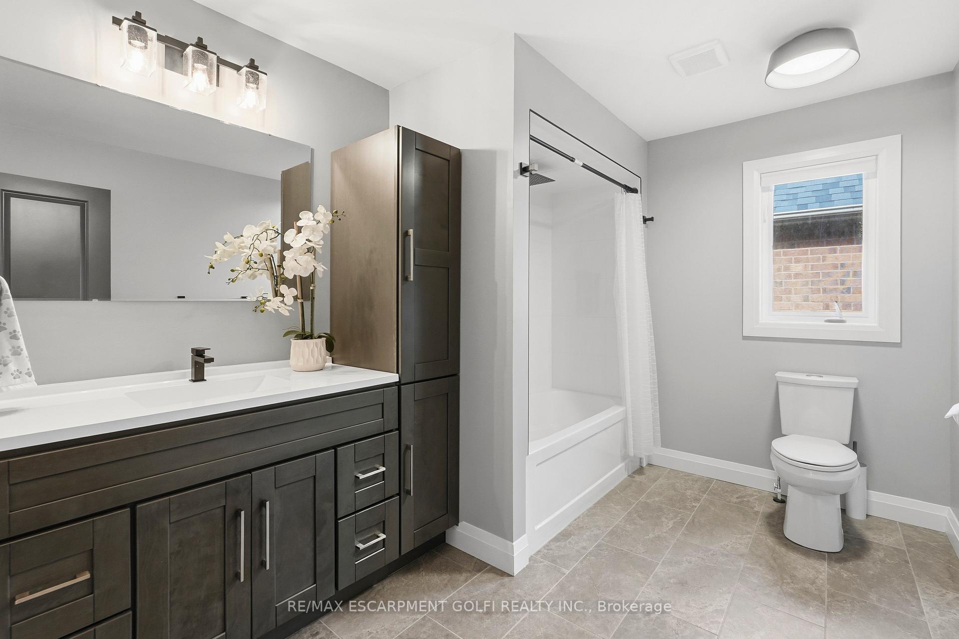 Photo 17 of 3614 Henshaw Place, Burlington, Roseland — HOMEH