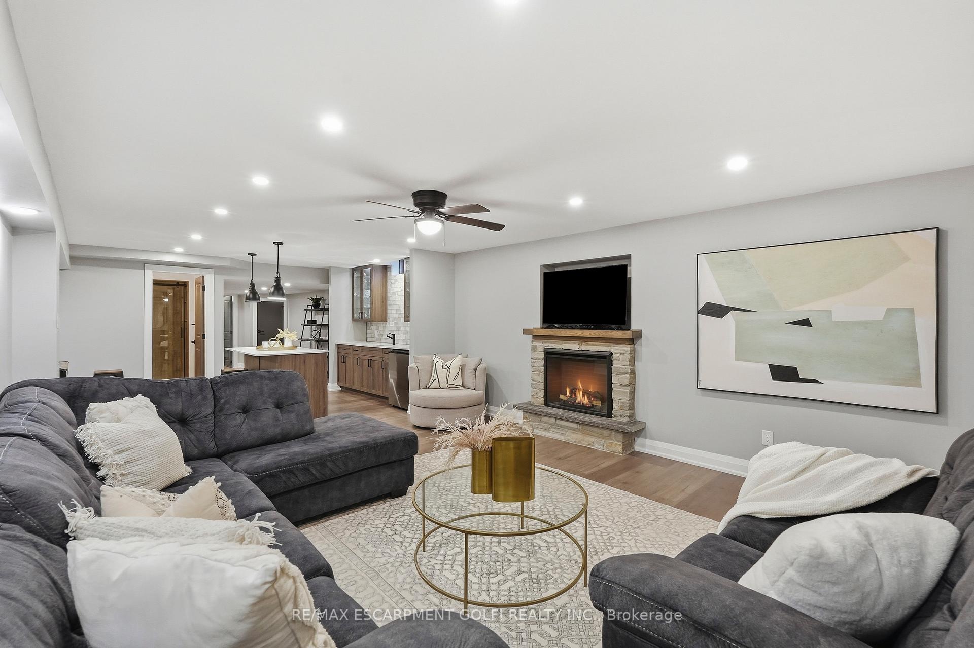 Photo 26 of 3614 Henshaw Place, Burlington, Roseland — HOMEH