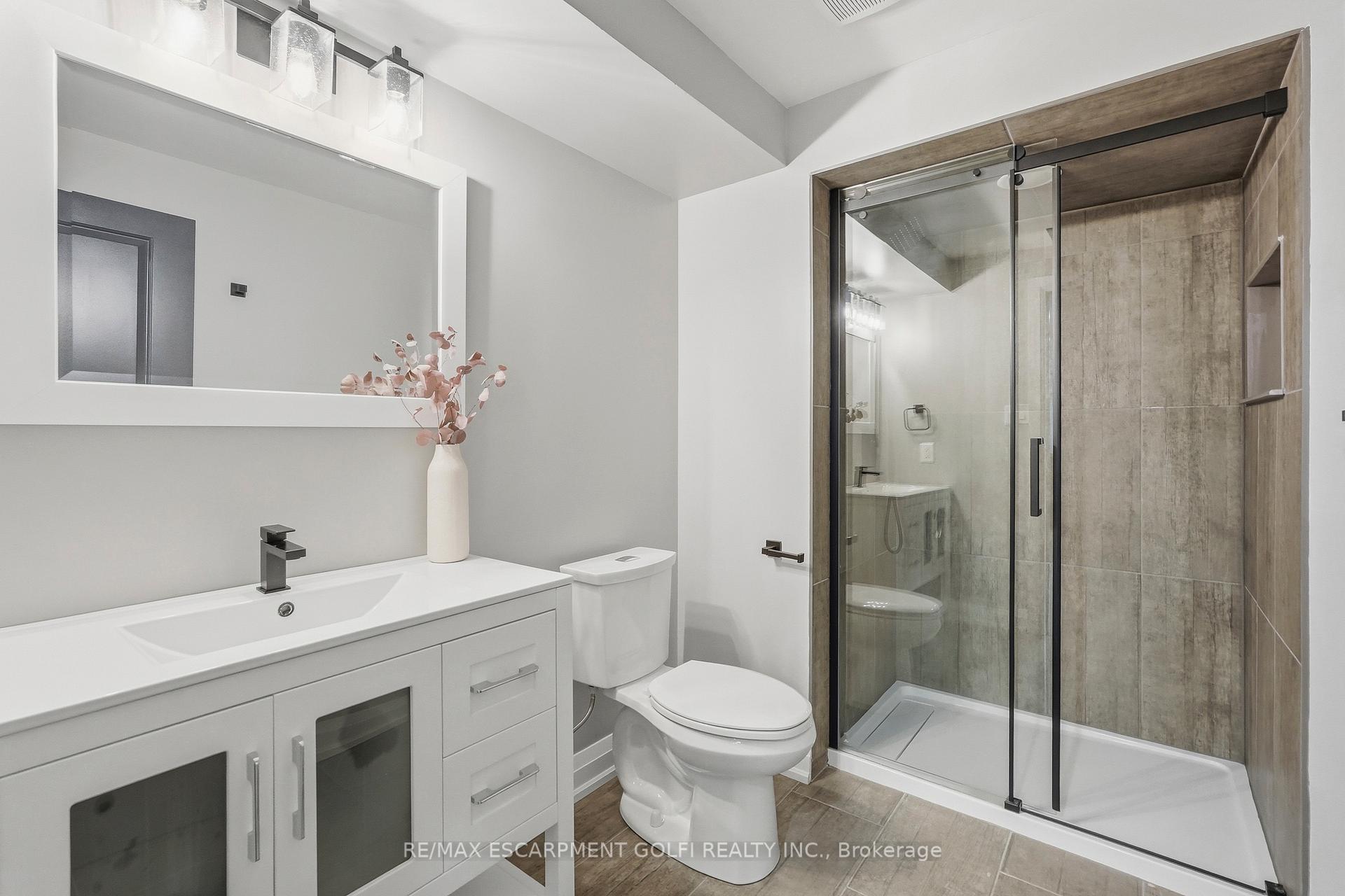 Photo 29 of 3614 Henshaw Place, Burlington, Roseland — HOMEH