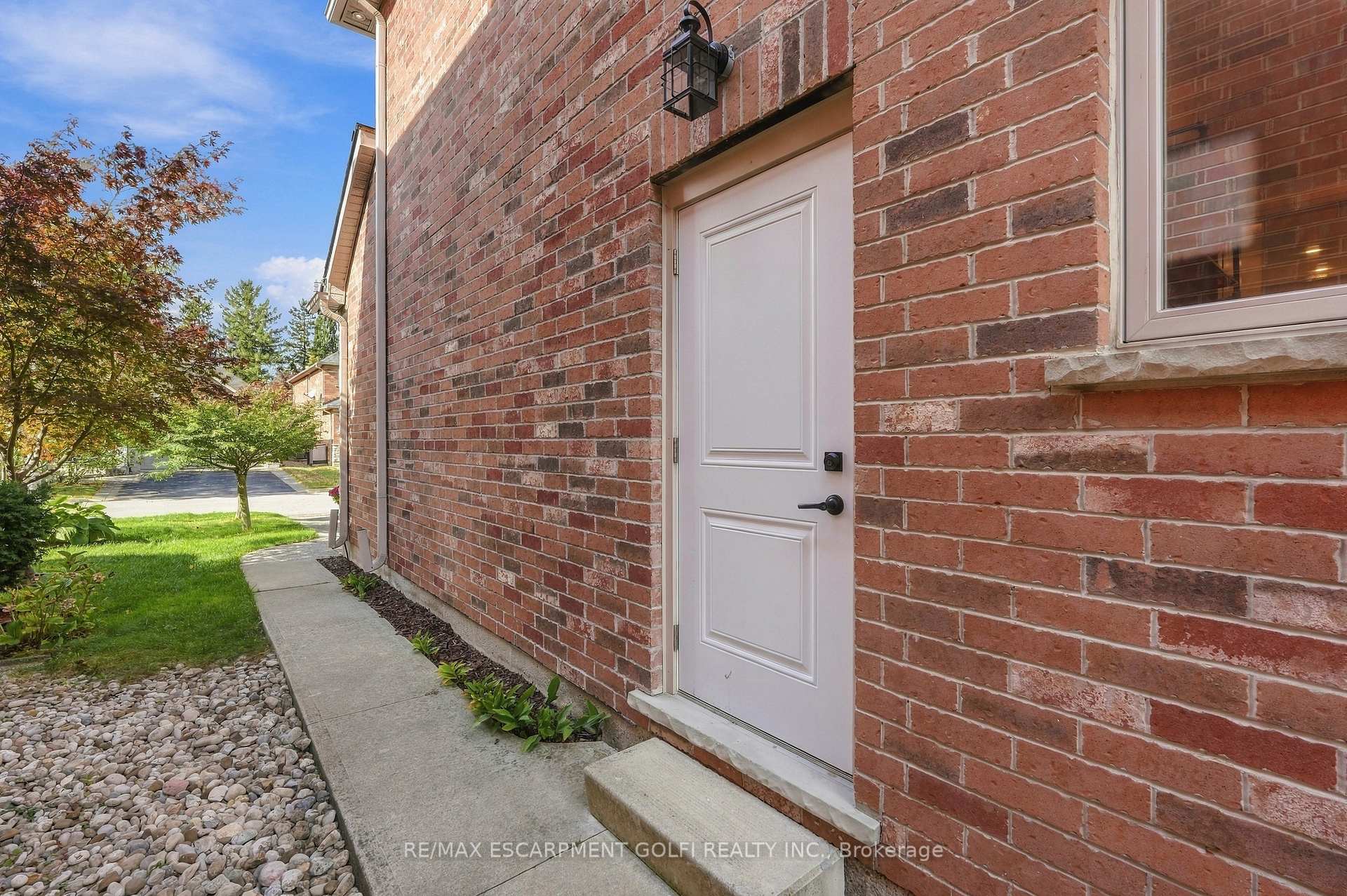Photo 34 of 3614 Henshaw Place, Burlington, Roseland — HOMEH