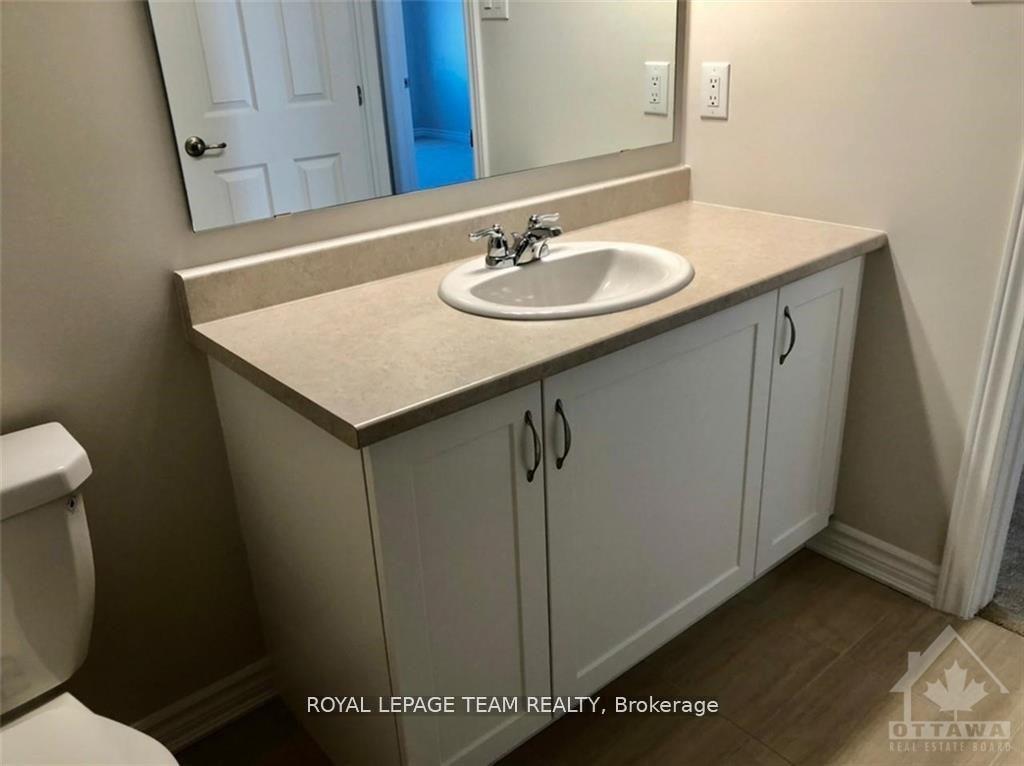 Photo 16 of 767 Brittanic Road, Ottawa, Kanata - Emerald Meadows/Trailwest — HOMEH