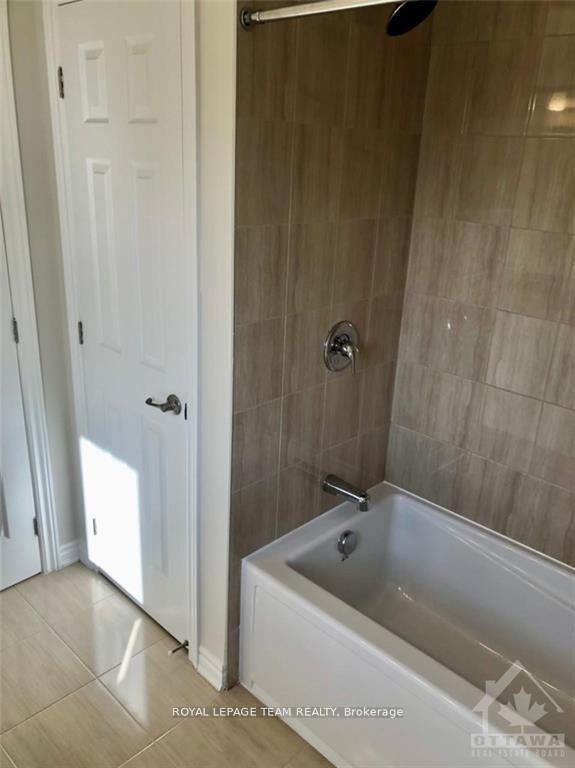 Photo 18 of 767 Brittanic Road, Ottawa, Kanata - Emerald Meadows/Trailwest — HOMEH