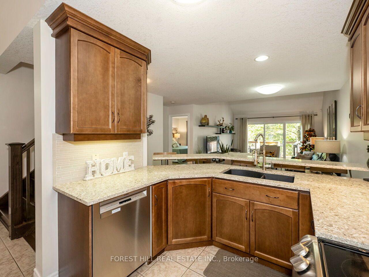 Photo 7 of 112 McArthur Crescent, Guelph, Pineridge/Westminster Woods — HOMEH