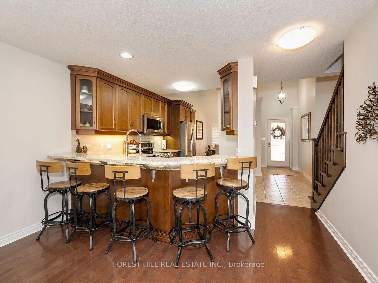 Photo 10 of 112 McArthur Crescent, Guelph, Pineridge/Westminster Woods — HOMEH