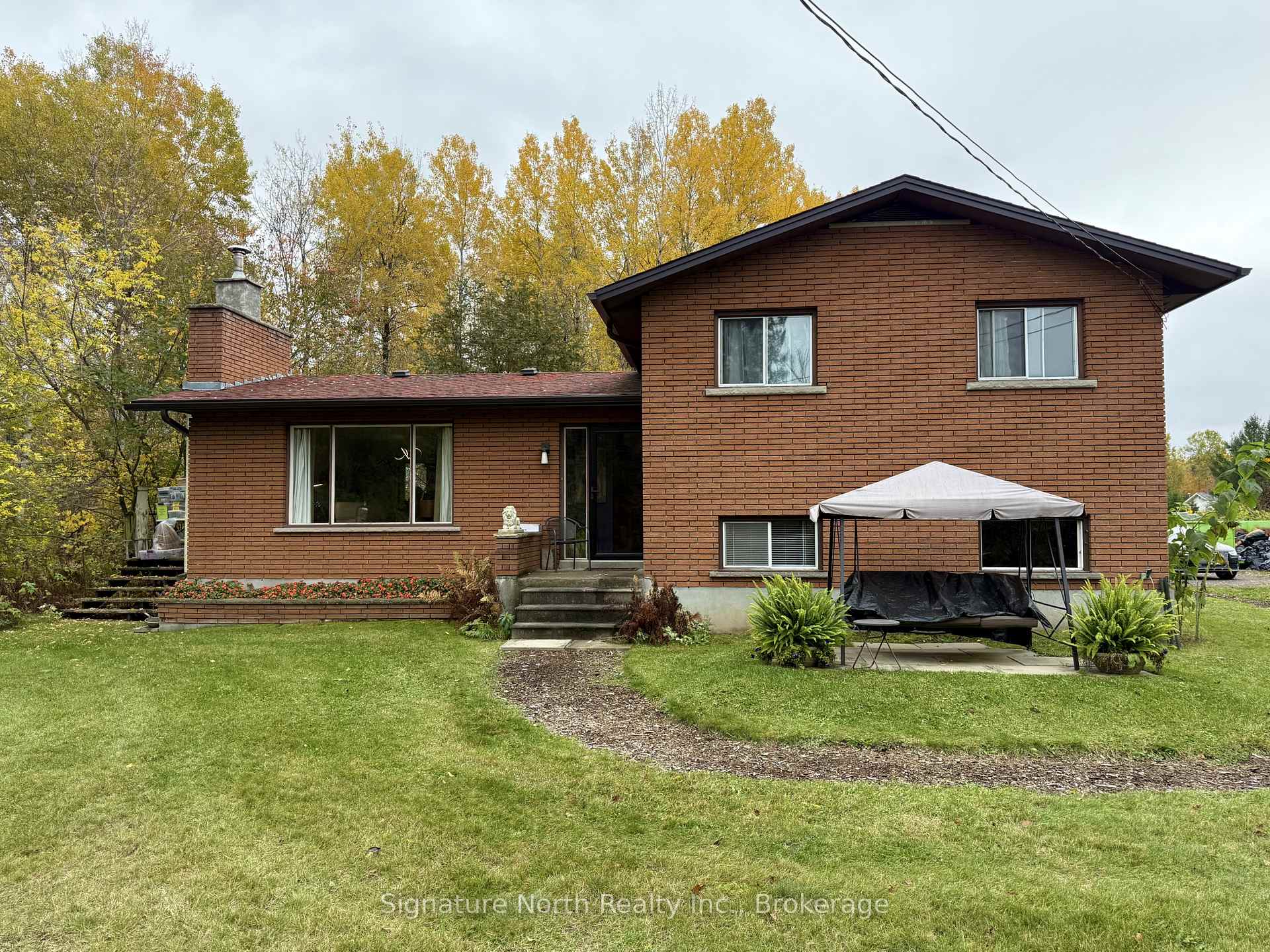 Photo of 1027 Riverdale Road