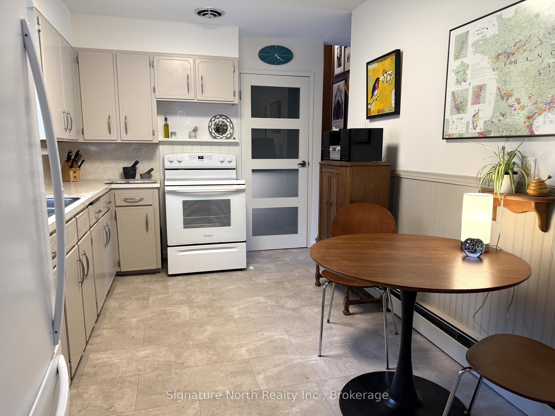 Photo 3 of 1027 Riverdale Road, Thunder Bay, Riverdale Road — HOMEH