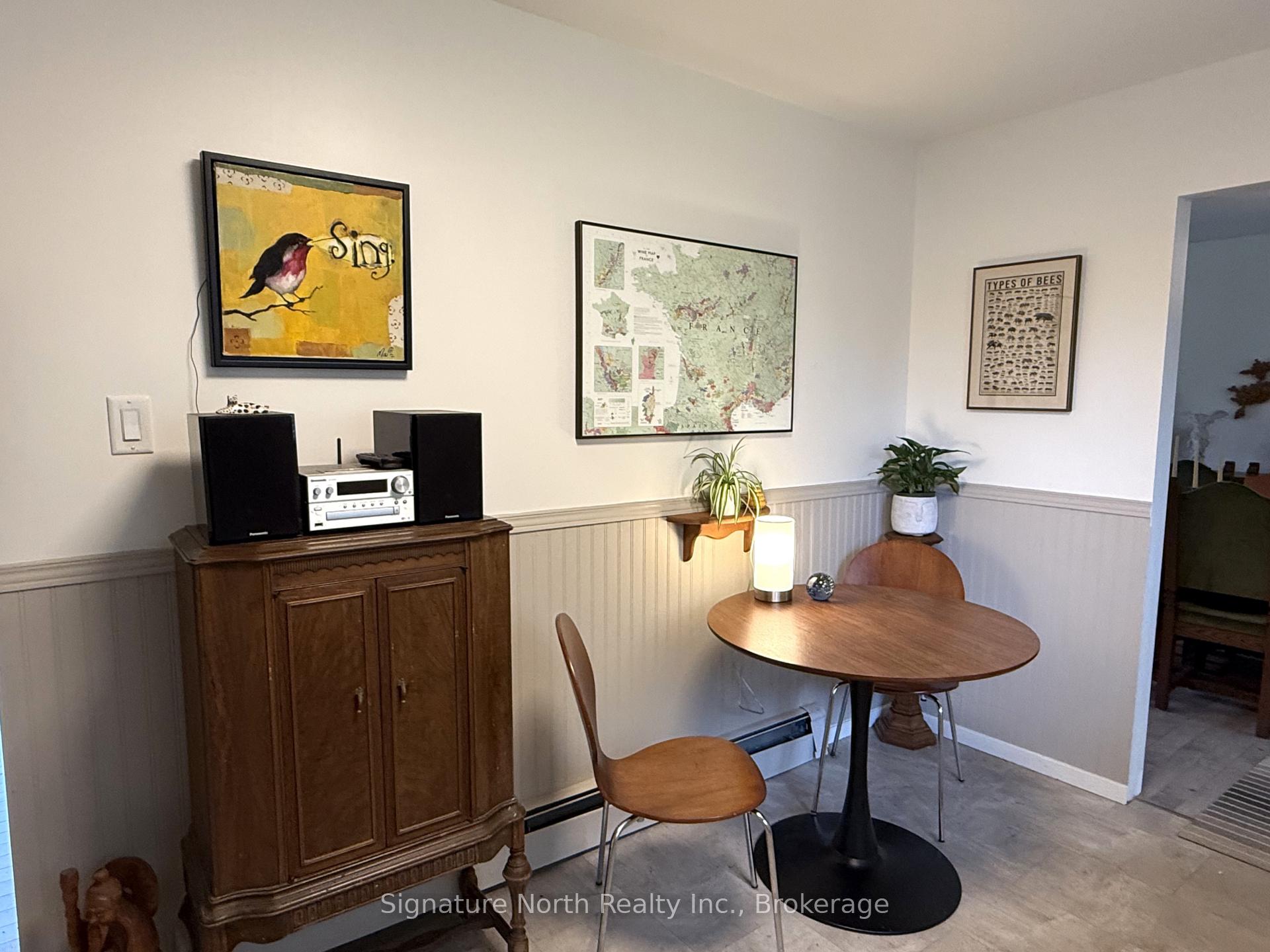 Photo 5 of 1027 Riverdale Road, Thunder Bay, Riverdale Road — HOMEH