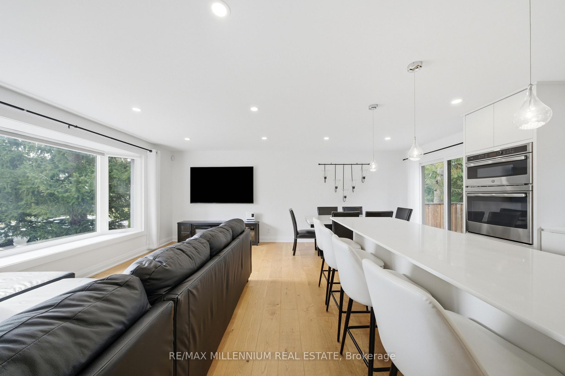 Photo 9 of 14 Crombie Place, Halton Hills, Georgetown — HOMEH