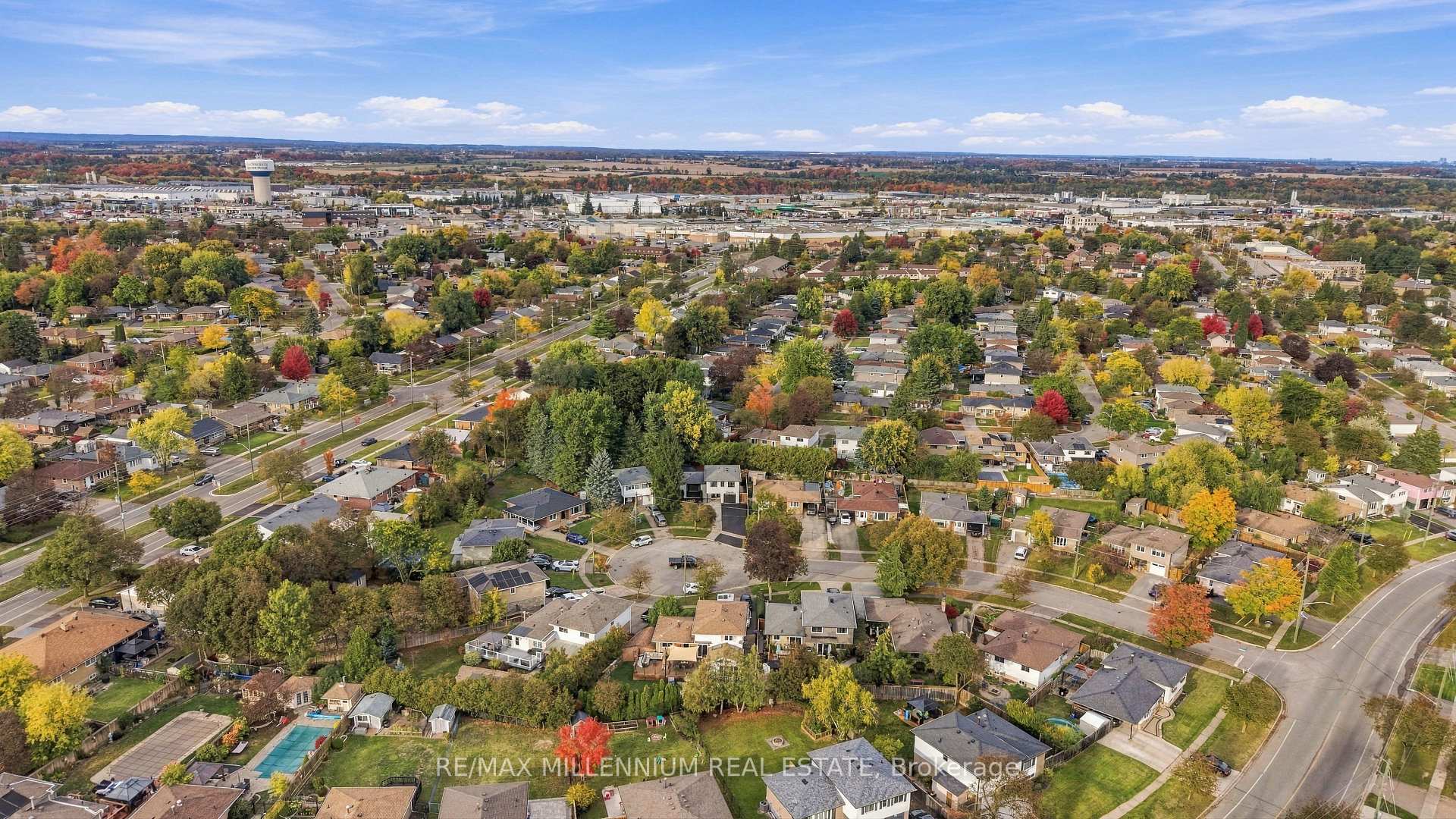 Photo 41 of 14 Crombie Place, Halton Hills, Georgetown — HOMEH