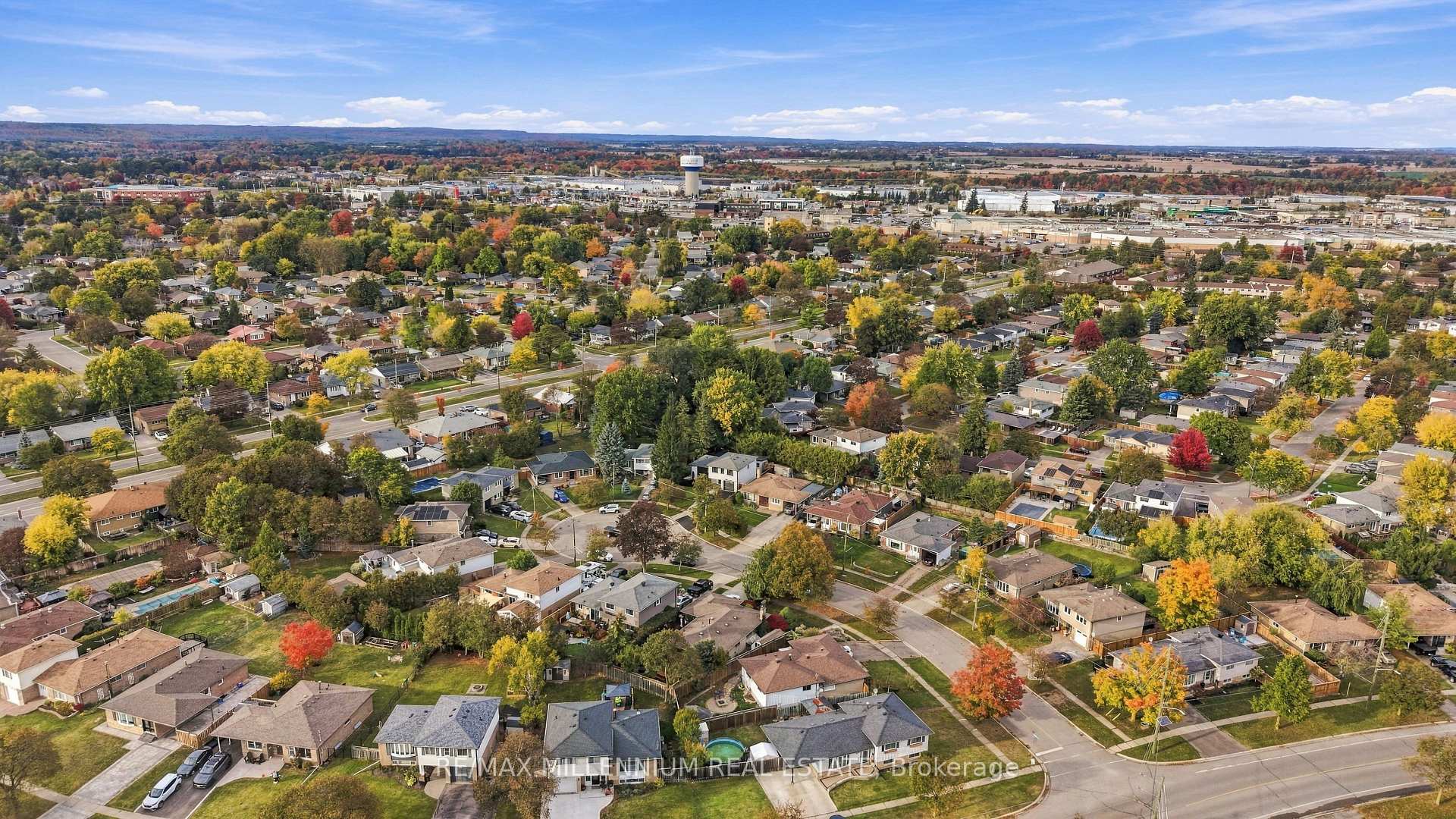 Photo 43 of 14 Crombie Place, Halton Hills, Georgetown — HOMEH