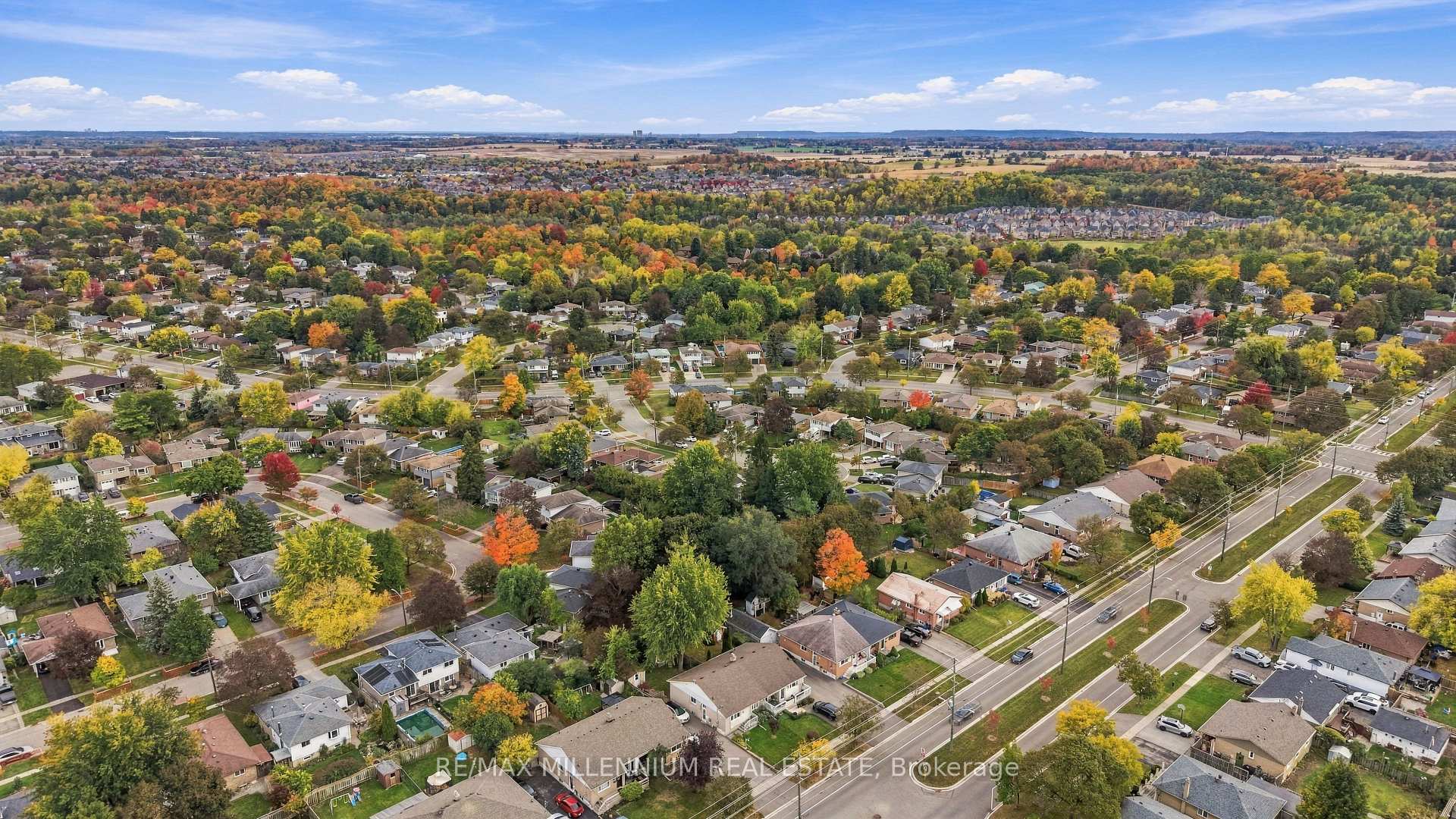 Photo 49 of 14 Crombie Place, Halton Hills, Georgetown — HOMEH