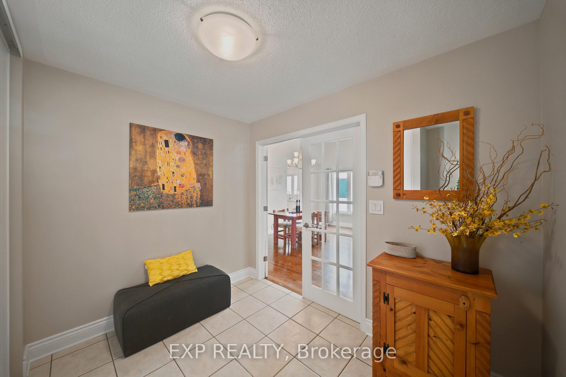 Photo 2 of 16 Bridlegate Place, Ottawa, Craig Henry/Woodvale — HOMEH