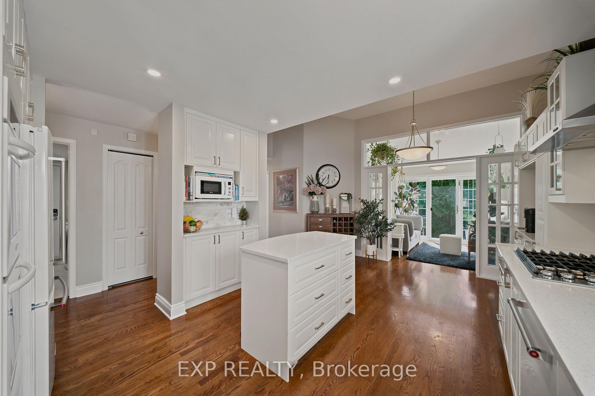 Photo 11 of 16 Bridlegate Place, Ottawa, Craig Henry/Woodvale — HOMEH
