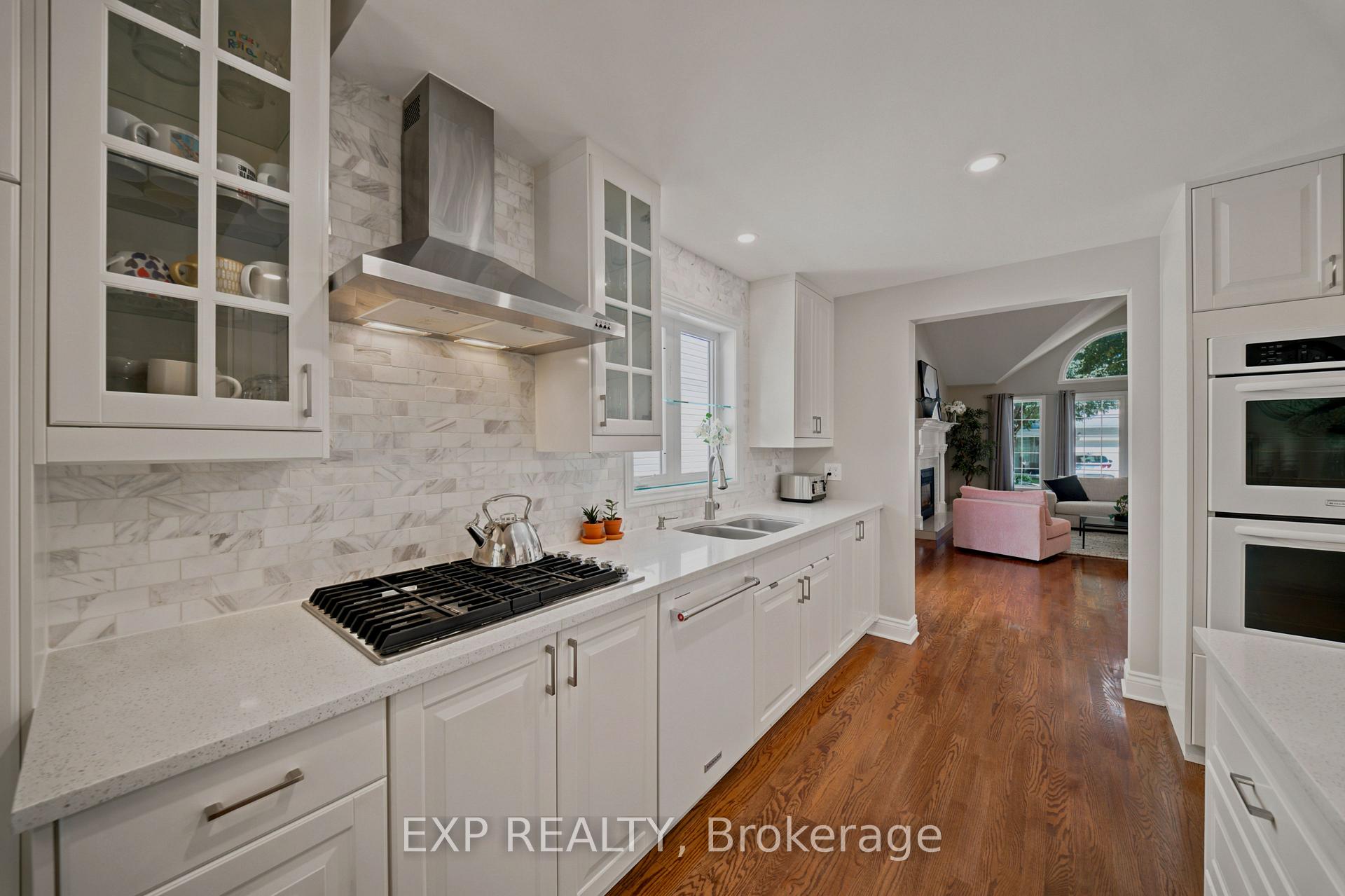 Photo 10 of 16 Bridlegate Place, Ottawa, Craig Henry/Woodvale — HOMEH