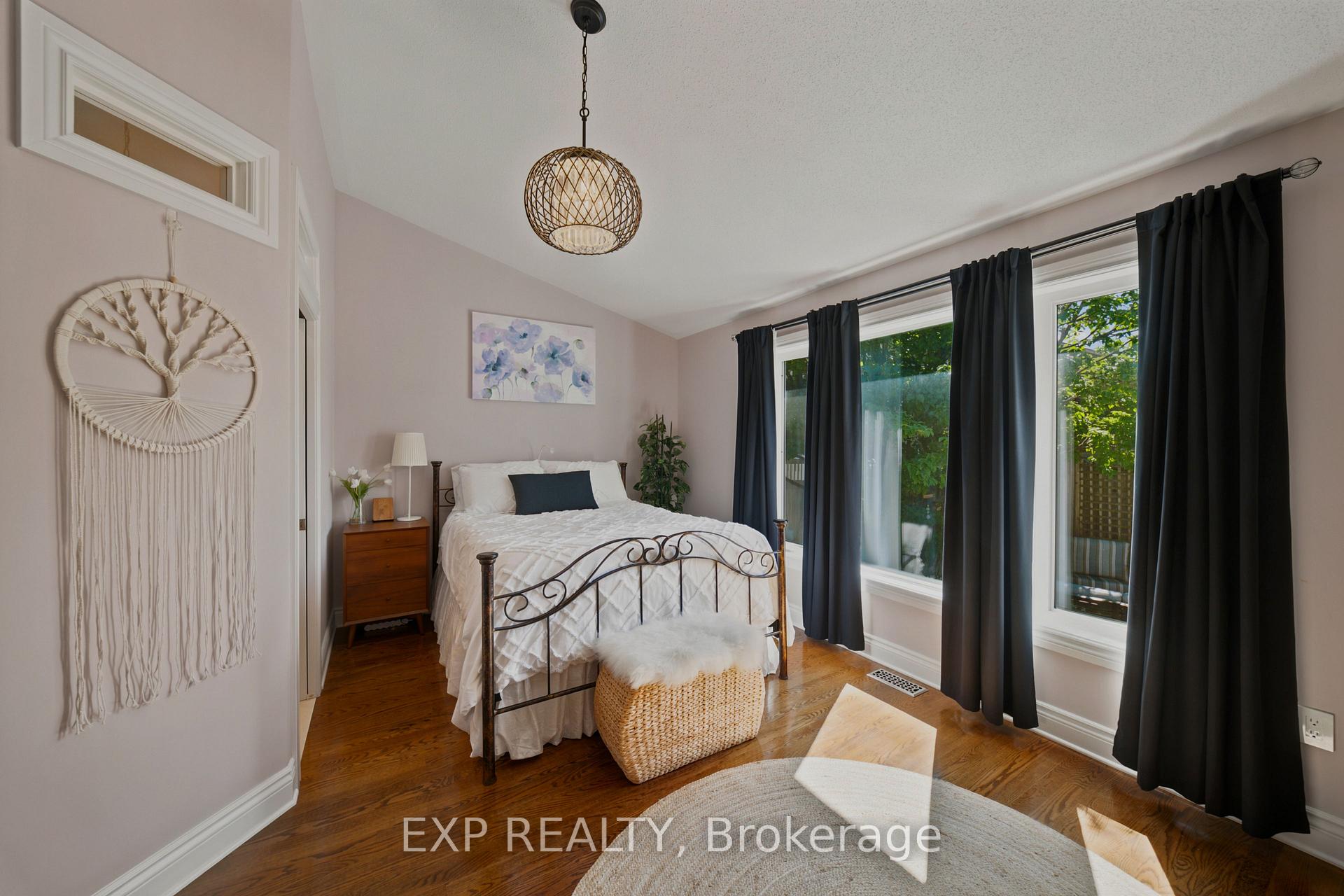 Photo 15 of 16 Bridlegate Place, Ottawa, Craig Henry/Woodvale — HOMEH