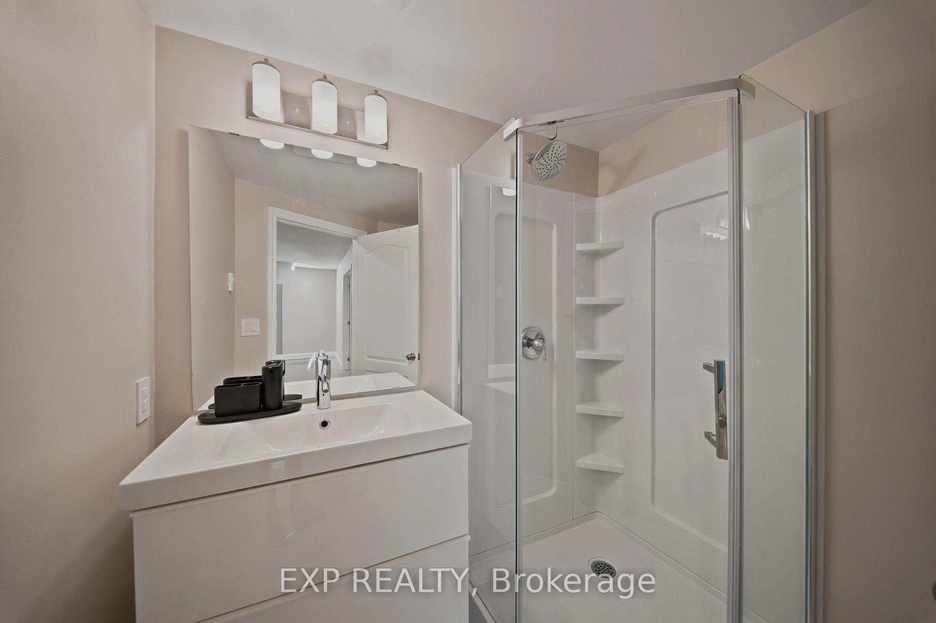 Photo 40 of 16 Bridlegate Place, Ottawa, Craig Henry/Woodvale — HOMEH