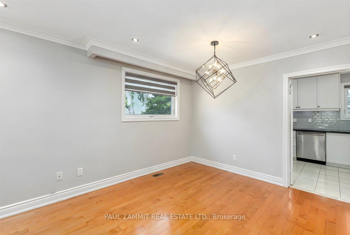 Photo 10 of 47 Ladyslipper Court, Markham, Bayview Glen — HOMEH