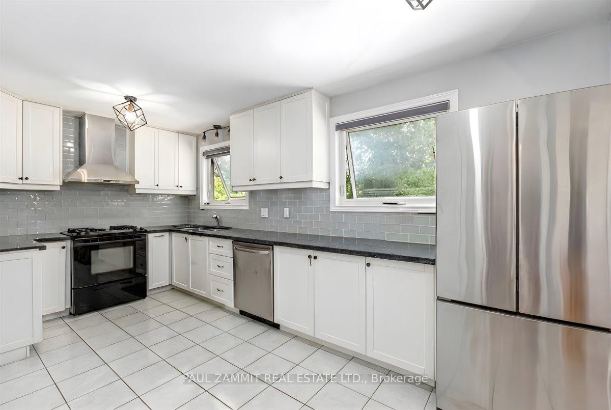 Photo 13 of 47 Ladyslipper Court, Markham, Bayview Glen — HOMEH