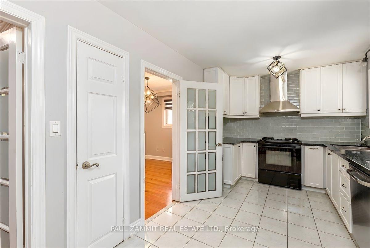 Photo 14 of 47 Ladyslipper Court, Markham, Bayview Glen — HOMEH