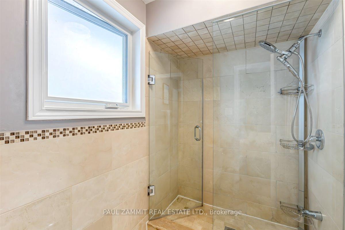 Photo 17 of 47 Ladyslipper Court, Markham, Bayview Glen — HOMEH