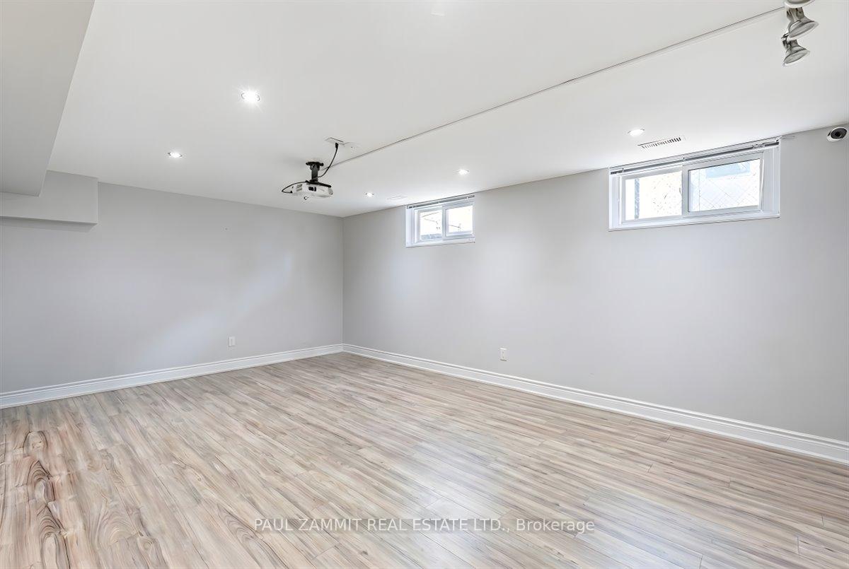 Photo 24 of 47 Ladyslipper Court, Markham, Bayview Glen — HOMEH