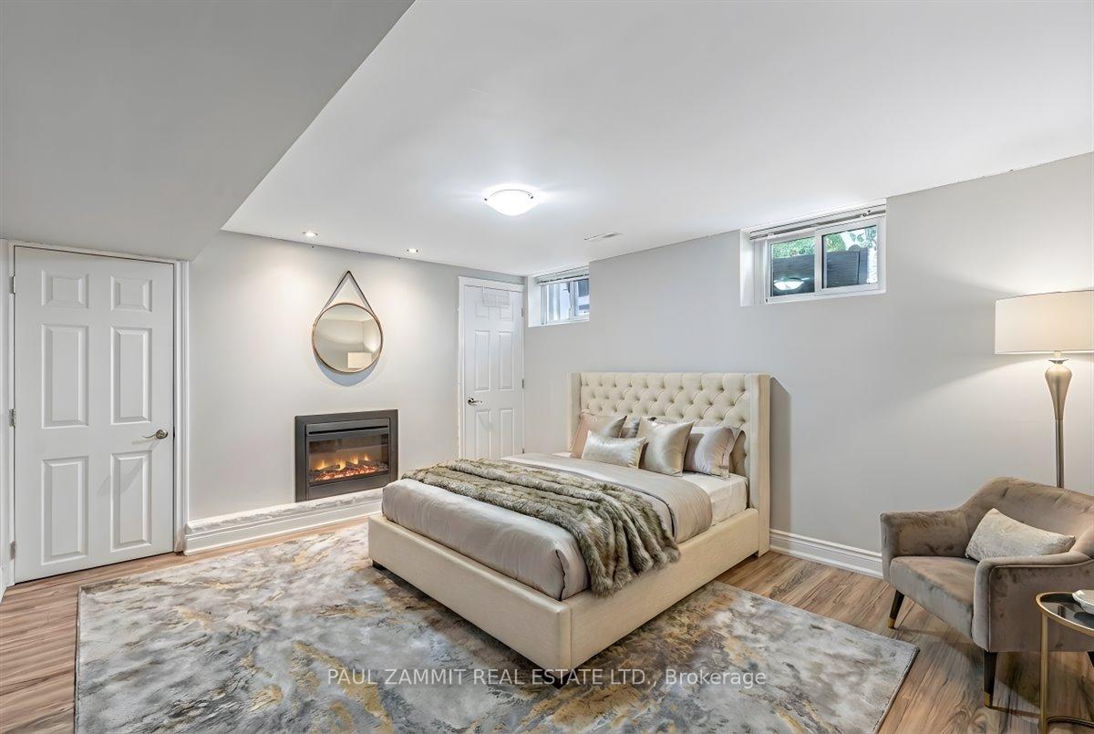 Photo 28 of 47 Ladyslipper Court, Markham, Bayview Glen — HOMEH