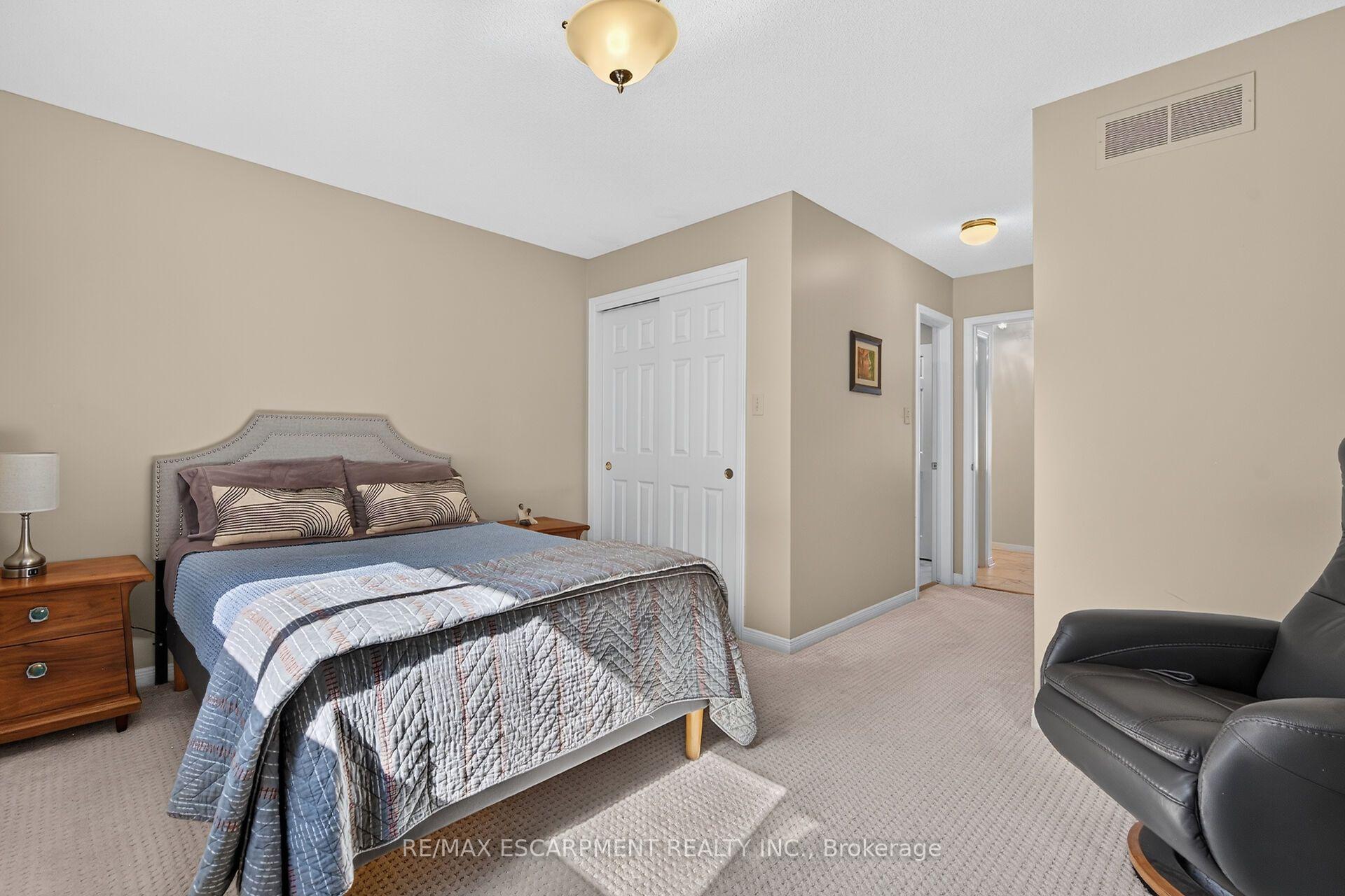 Photo 32 of 14 Steflar Street, Pelham, Fonthill — HOMEH