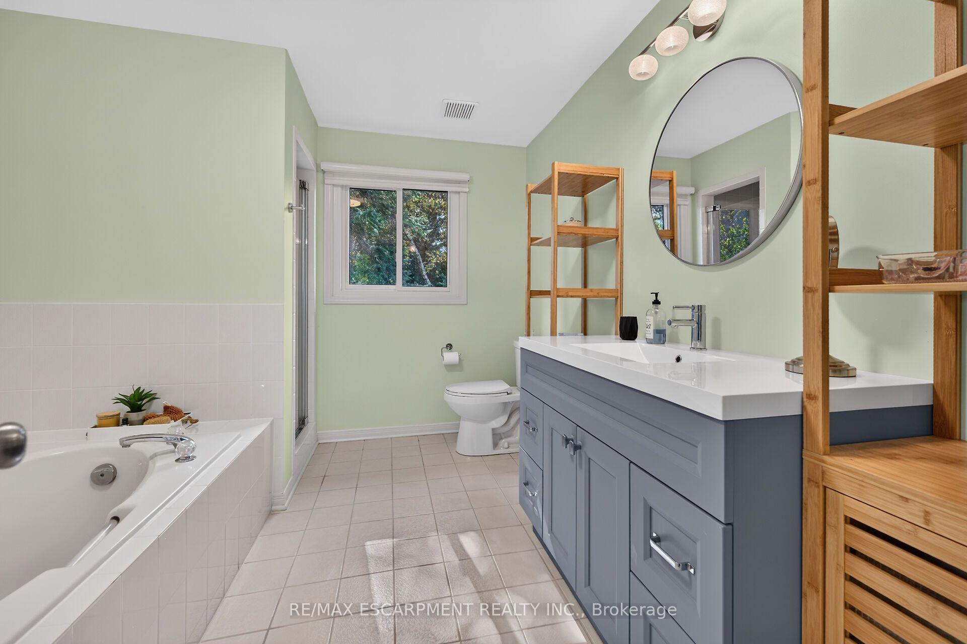 Photo 36 of 14 Steflar Street, Pelham, Fonthill — HOMEH