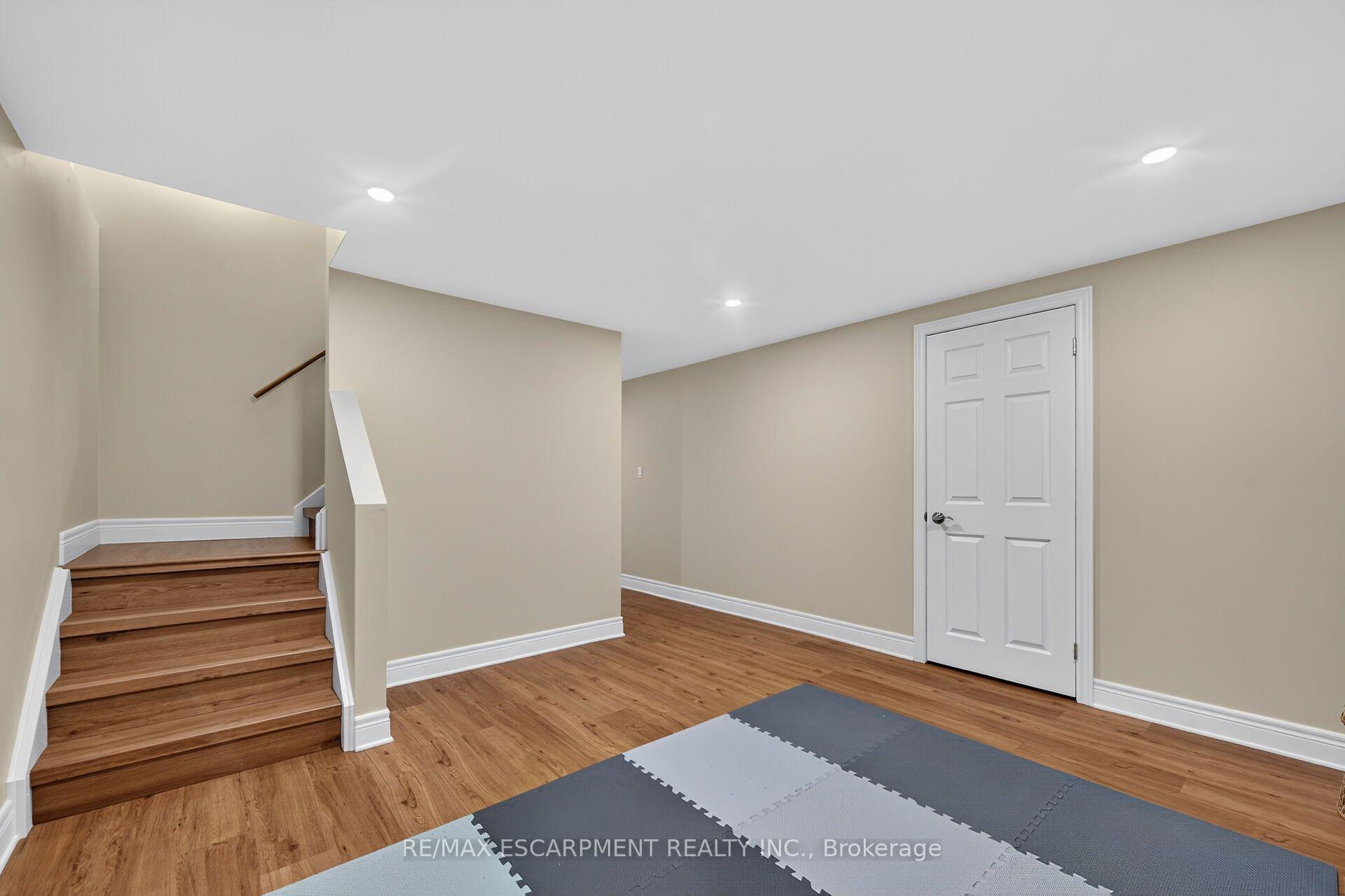 Photo 38 of 14 Steflar Street, Pelham, Fonthill — HOMEH