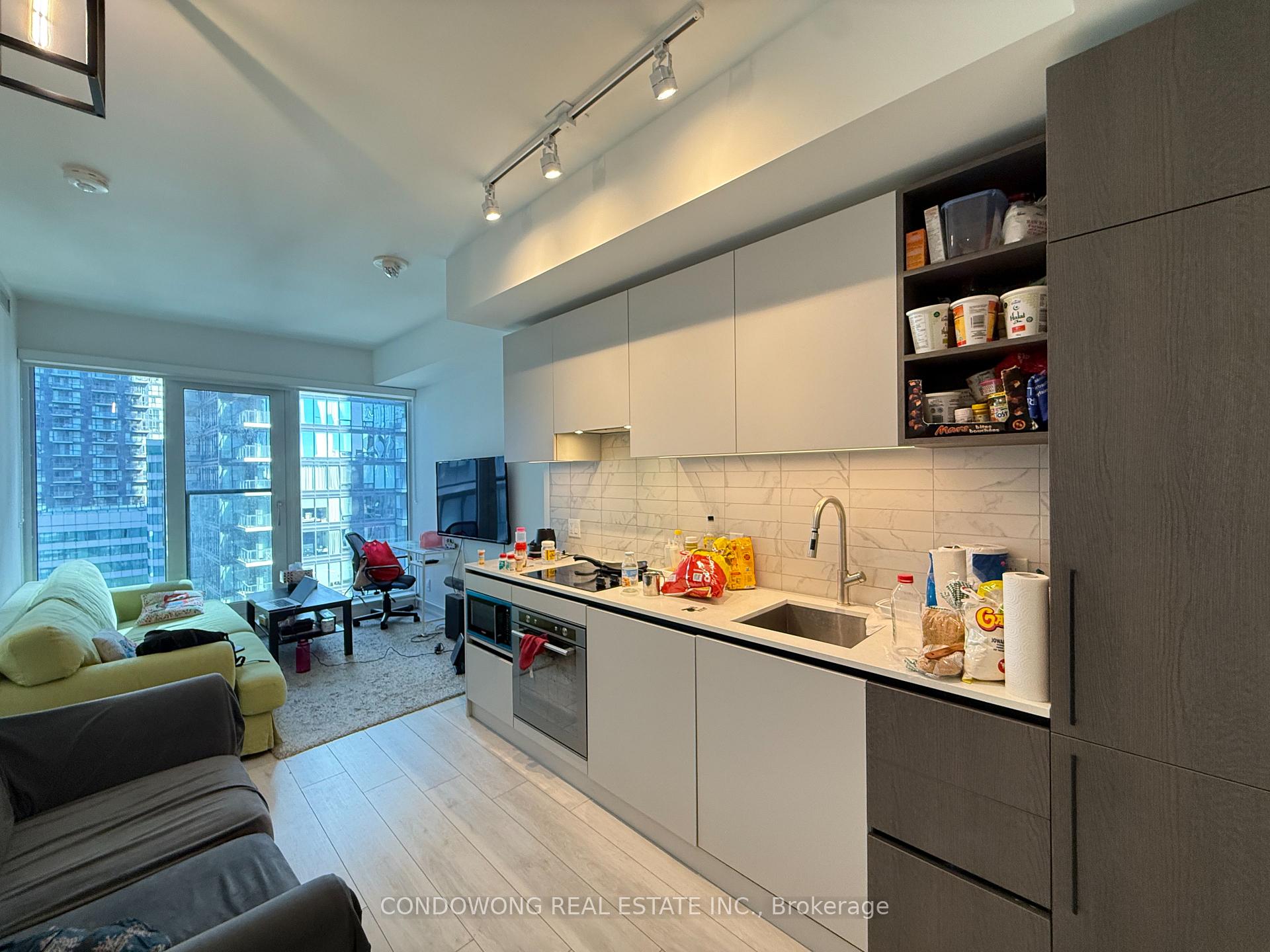 Photo 3 of Unit 2207, 55 Mercer Street, Toronto, Waterfront Communities — HOMEH